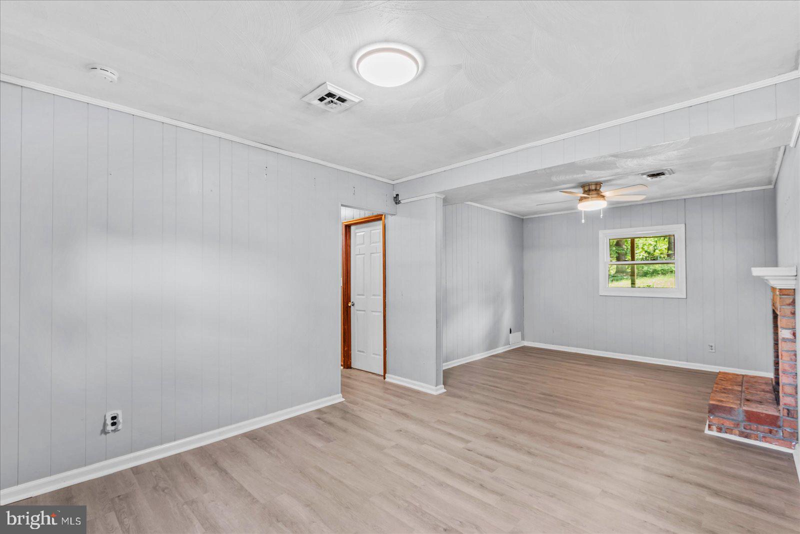 CRESTVIEW - Residential