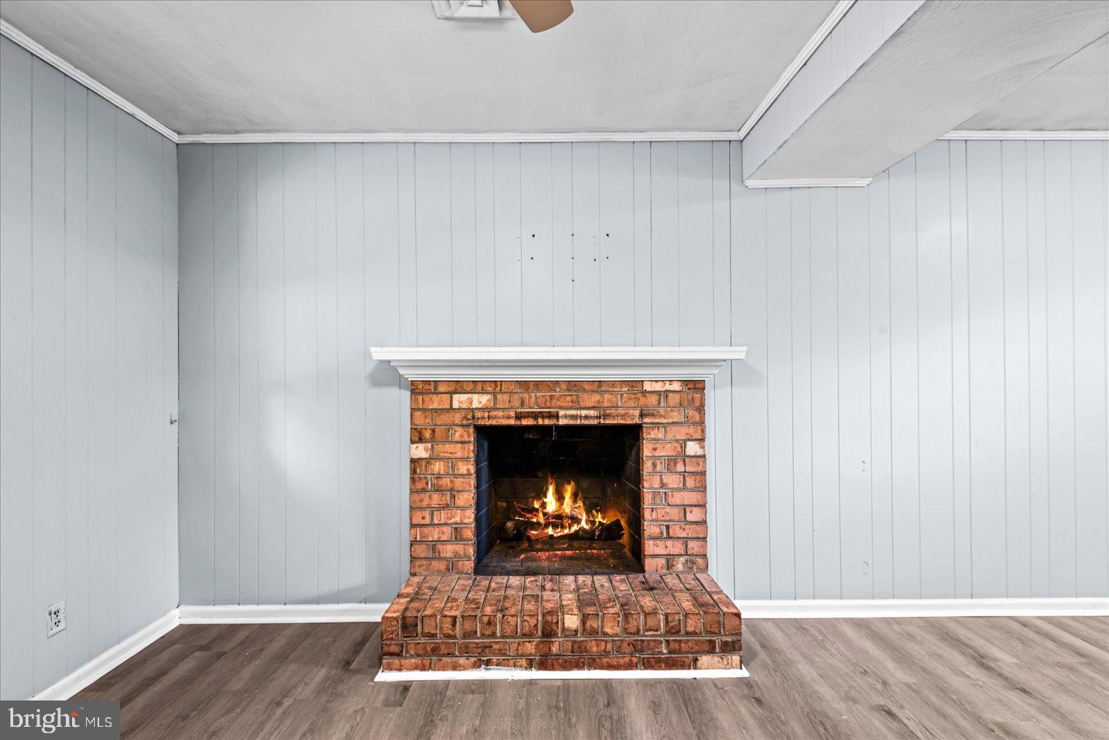 CRESTVIEW - Residential