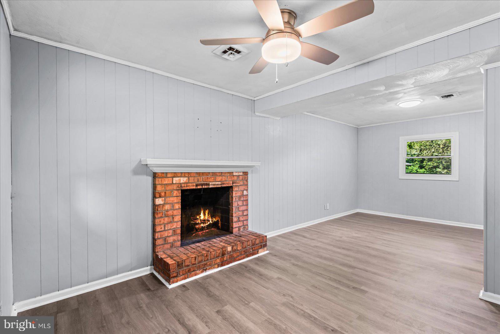 CRESTVIEW - Residential