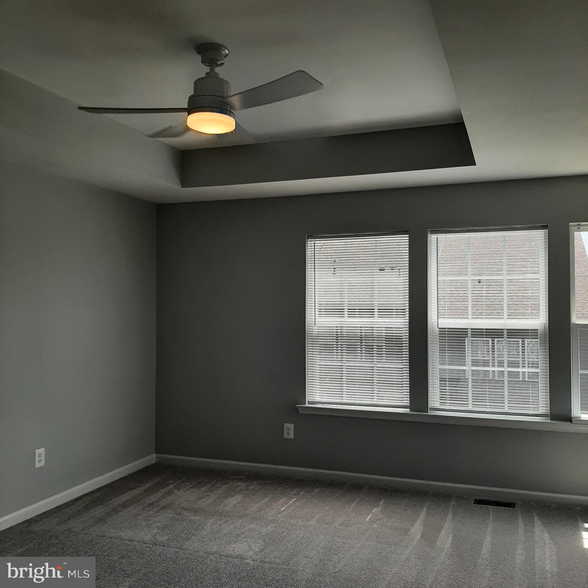 OVERLOOK AT RIVERSIDE TOWNHOMES - Residential