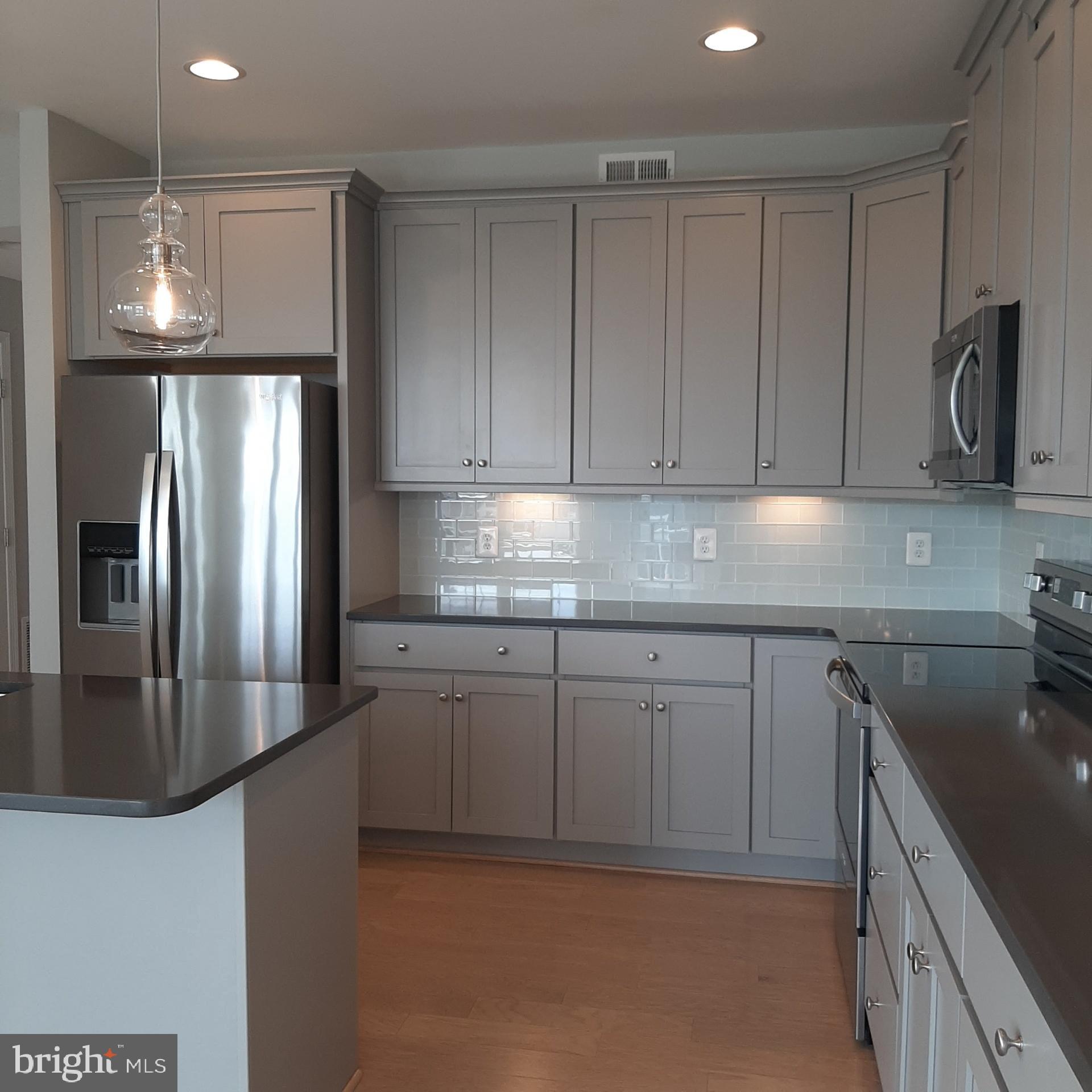 OVERLOOK AT RIVERSIDE TOWNHOMES - Residential