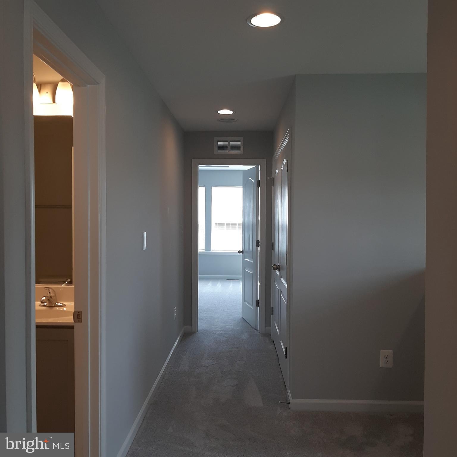 OVERLOOK AT RIVERSIDE TOWNHOMES - Residential