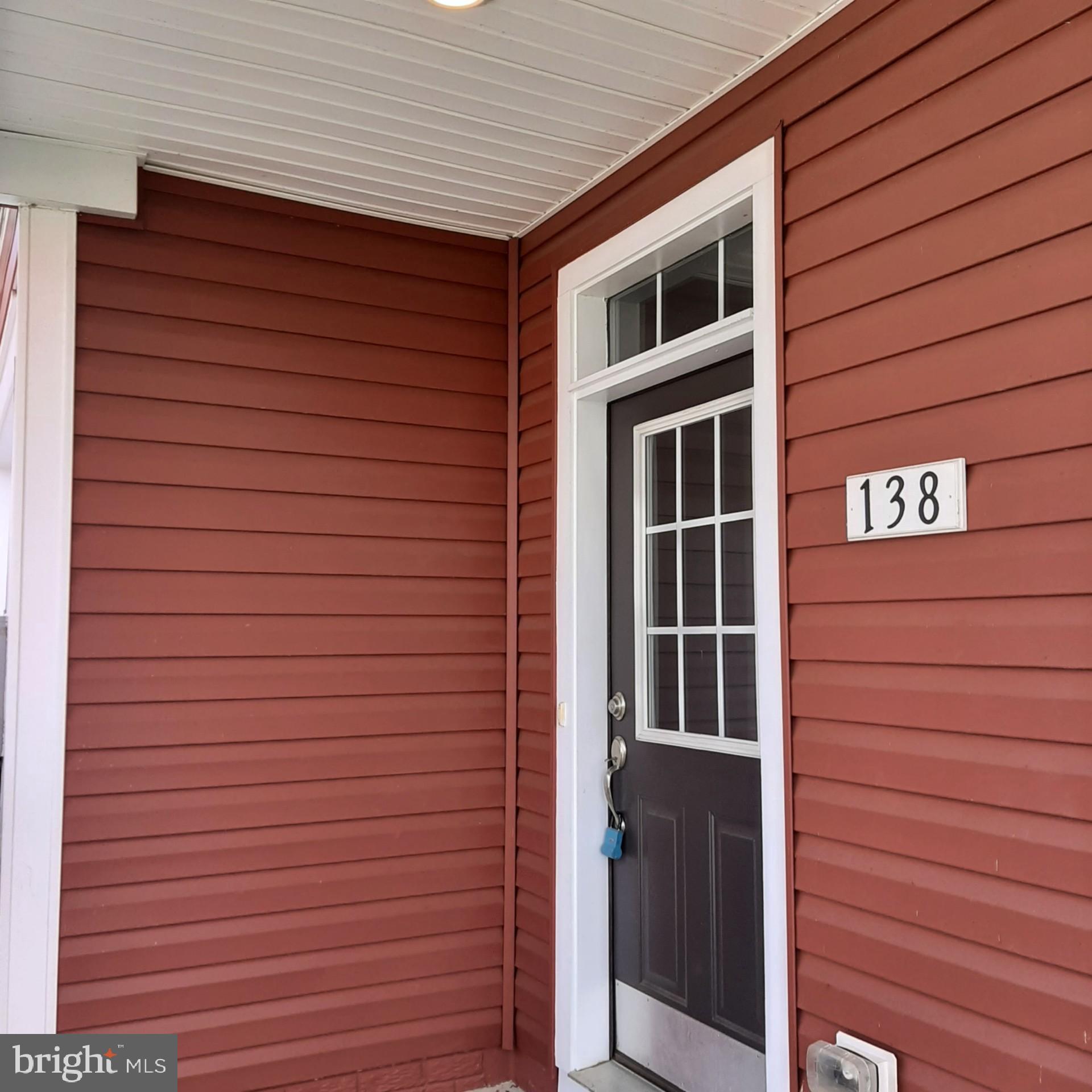 OVERLOOK AT RIVERSIDE TOWNHOMES - Residential