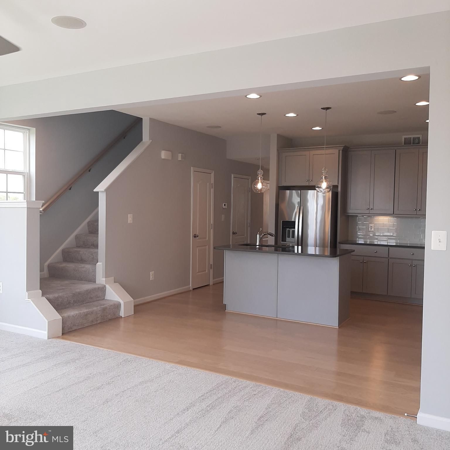 OVERLOOK AT RIVERSIDE TOWNHOMES - Residential