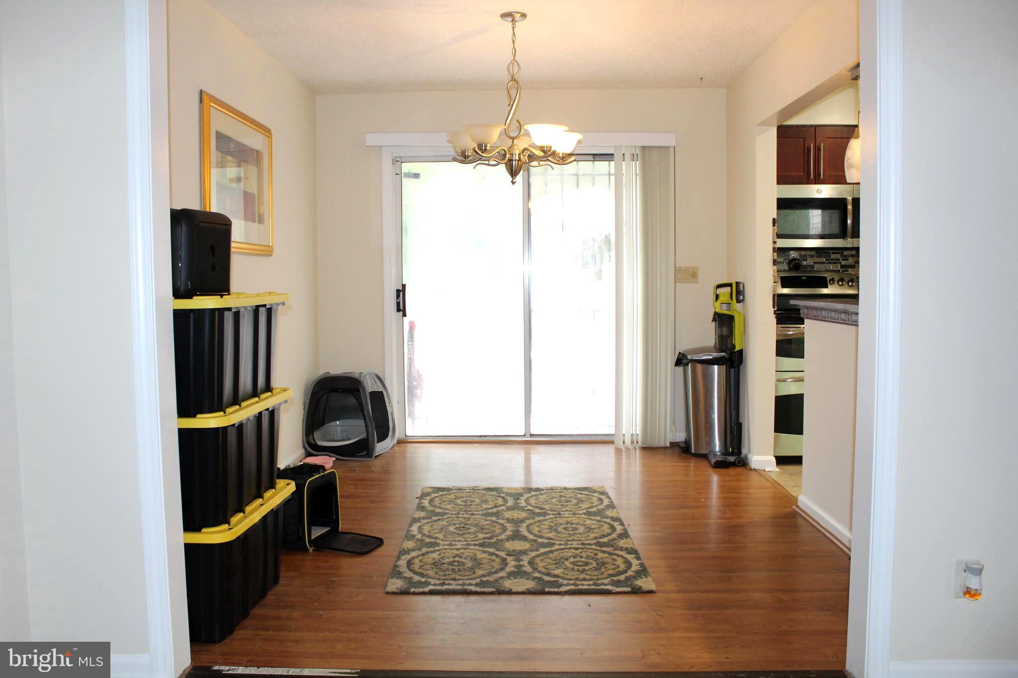 FORESTVILLE CENTER - Residential