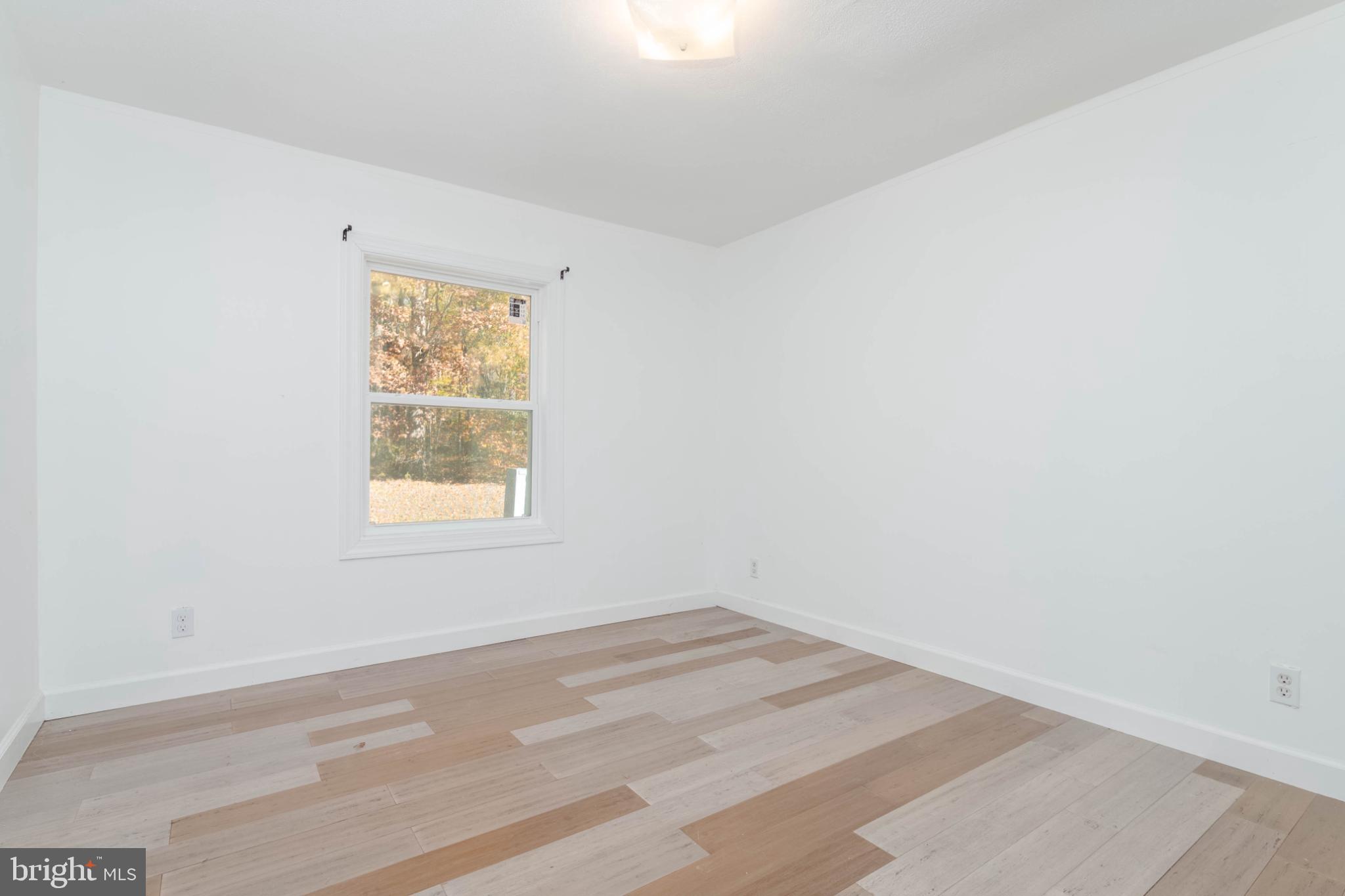 BUSH RIVER MANOR - Residential