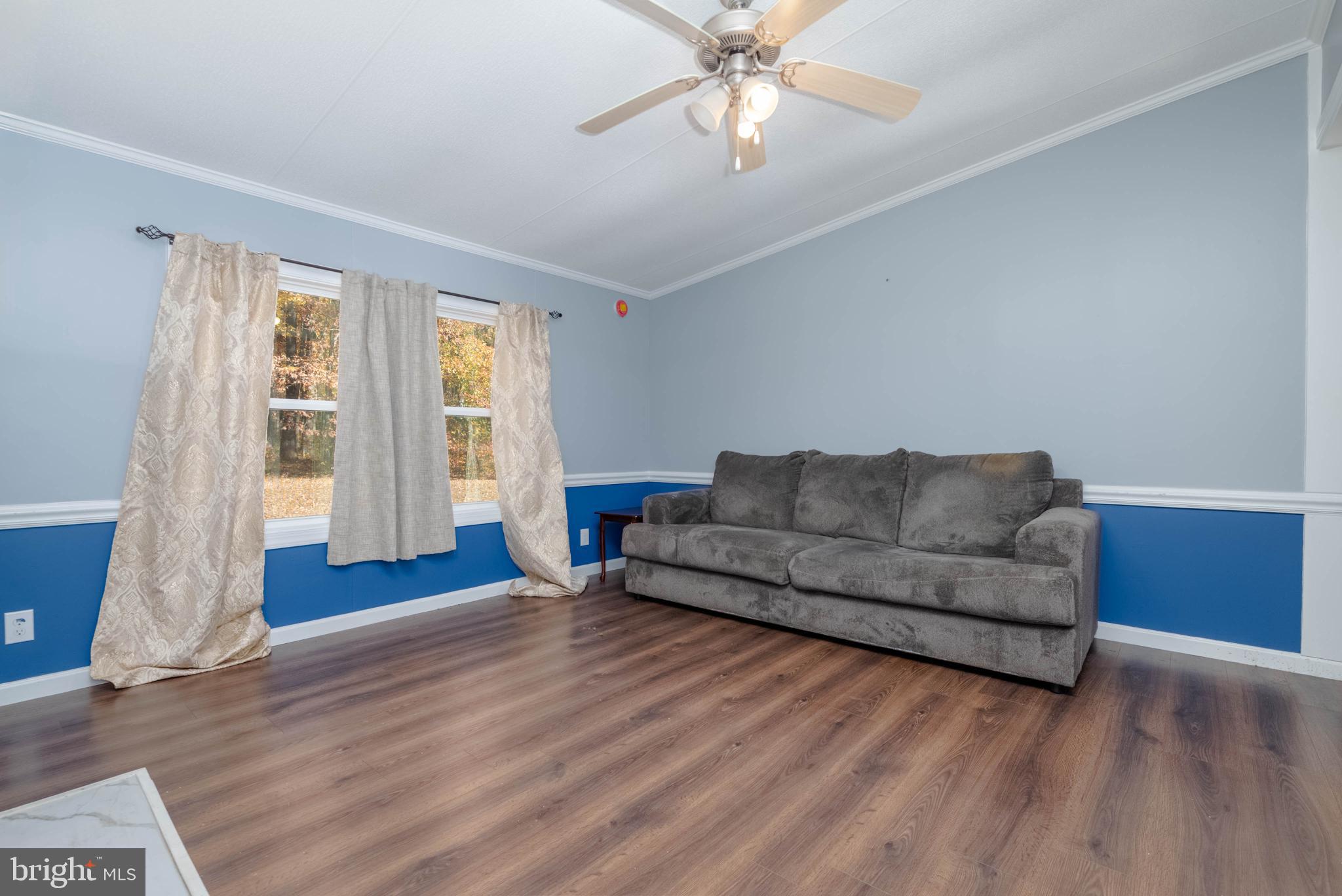 BUSH RIVER MANOR - Residential