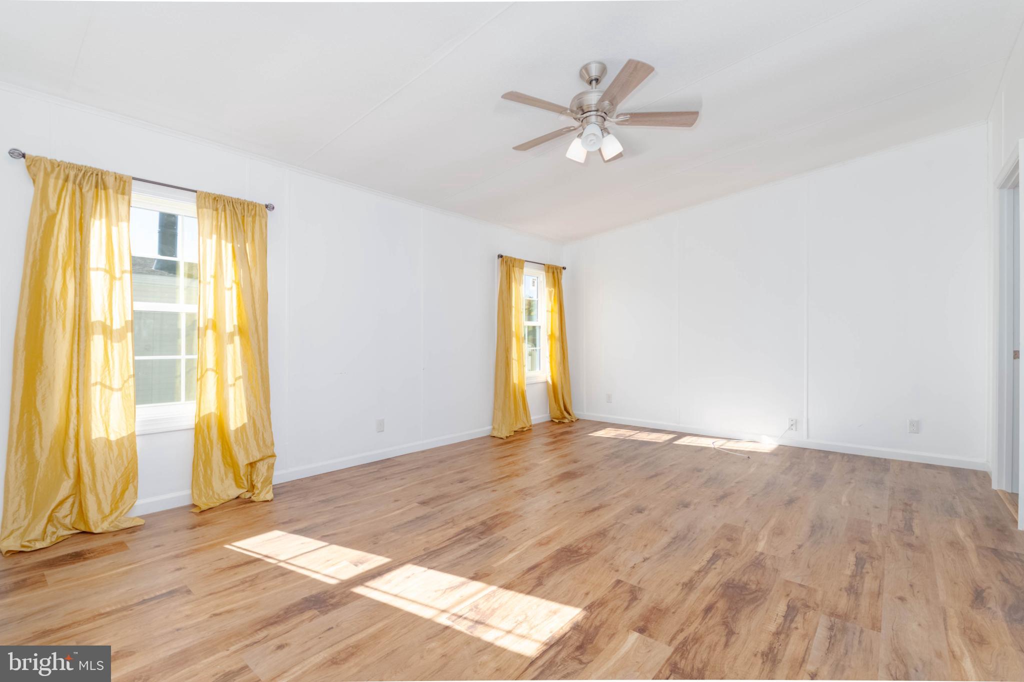 BUSH RIVER MANOR - Residential