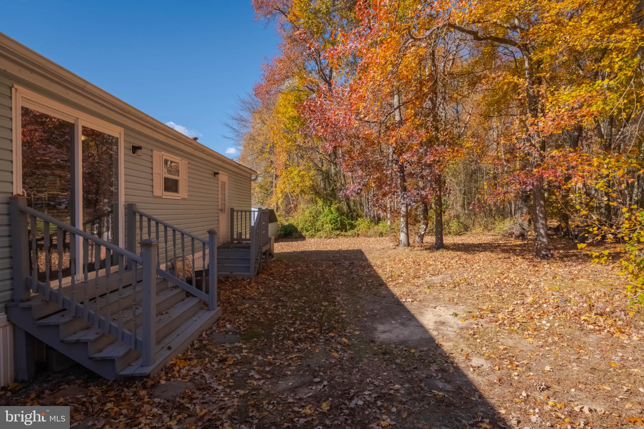 BUSH RIVER MANOR - Residential