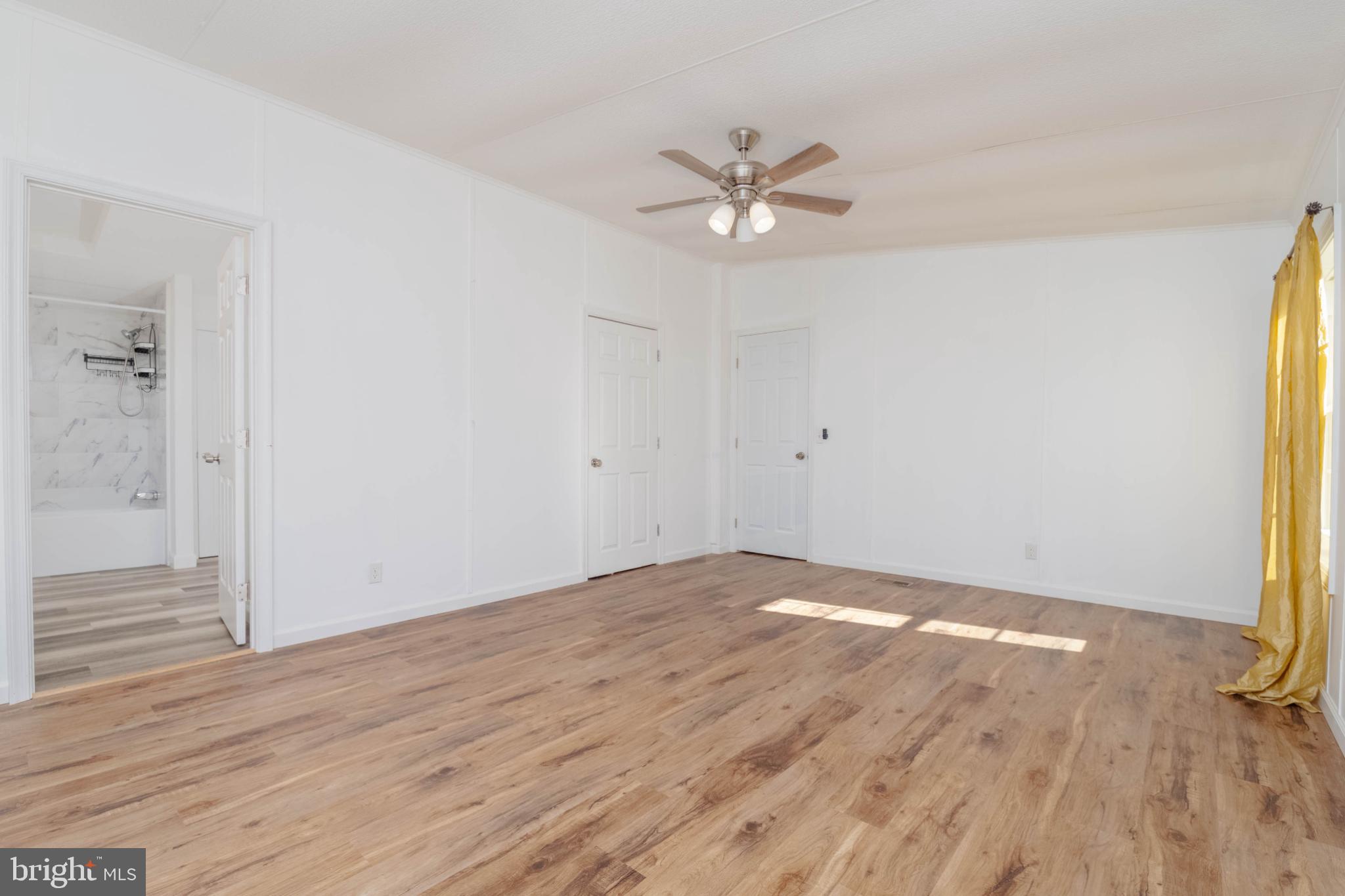 BUSH RIVER MANOR - Residential