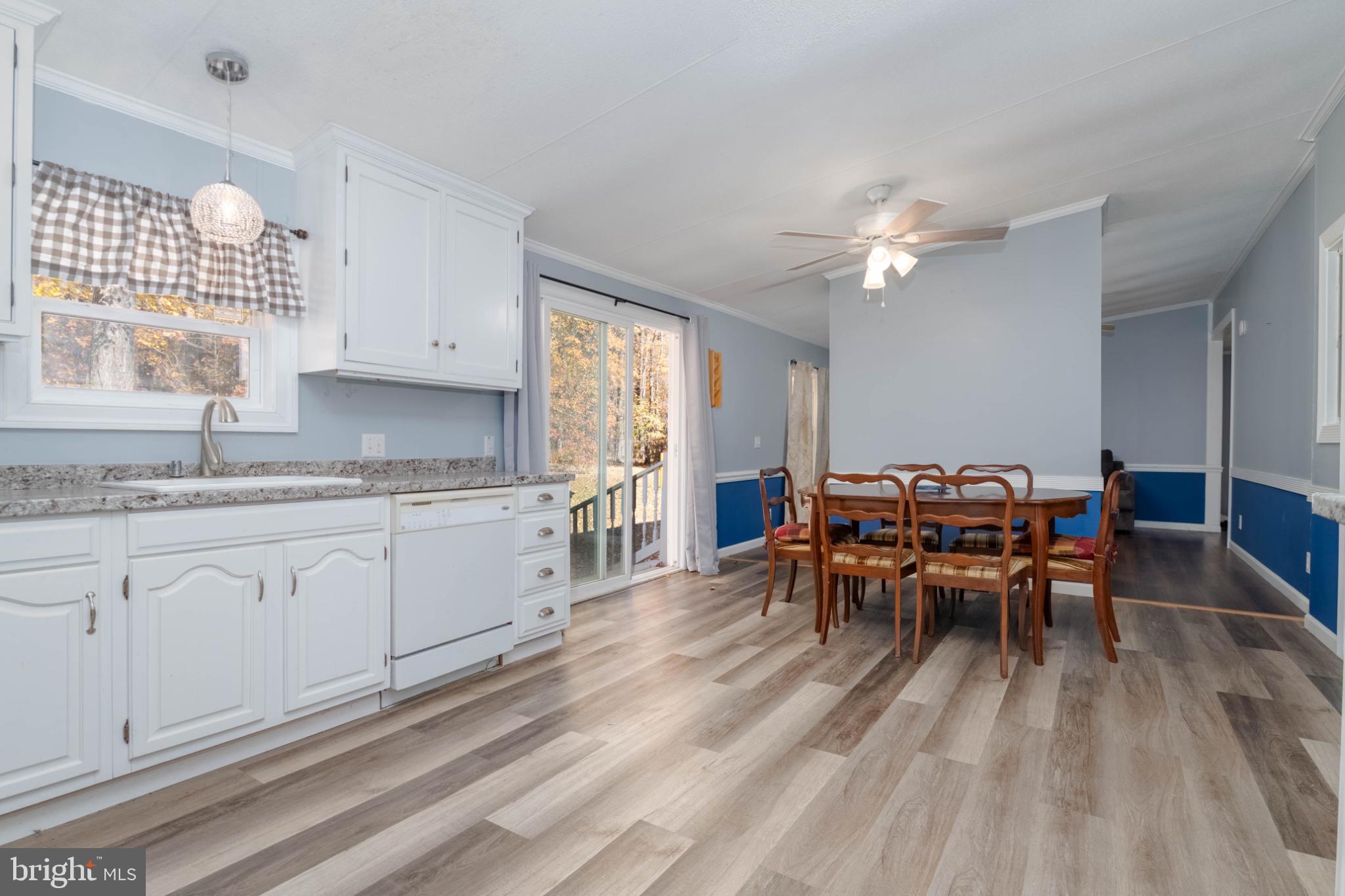 BUSH RIVER MANOR - Residential