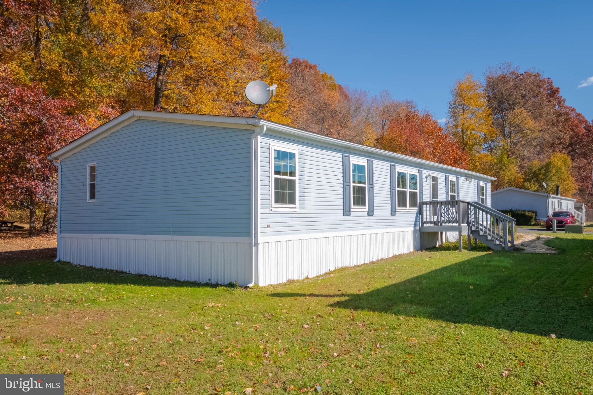 BUSH RIVER MANOR - Residential