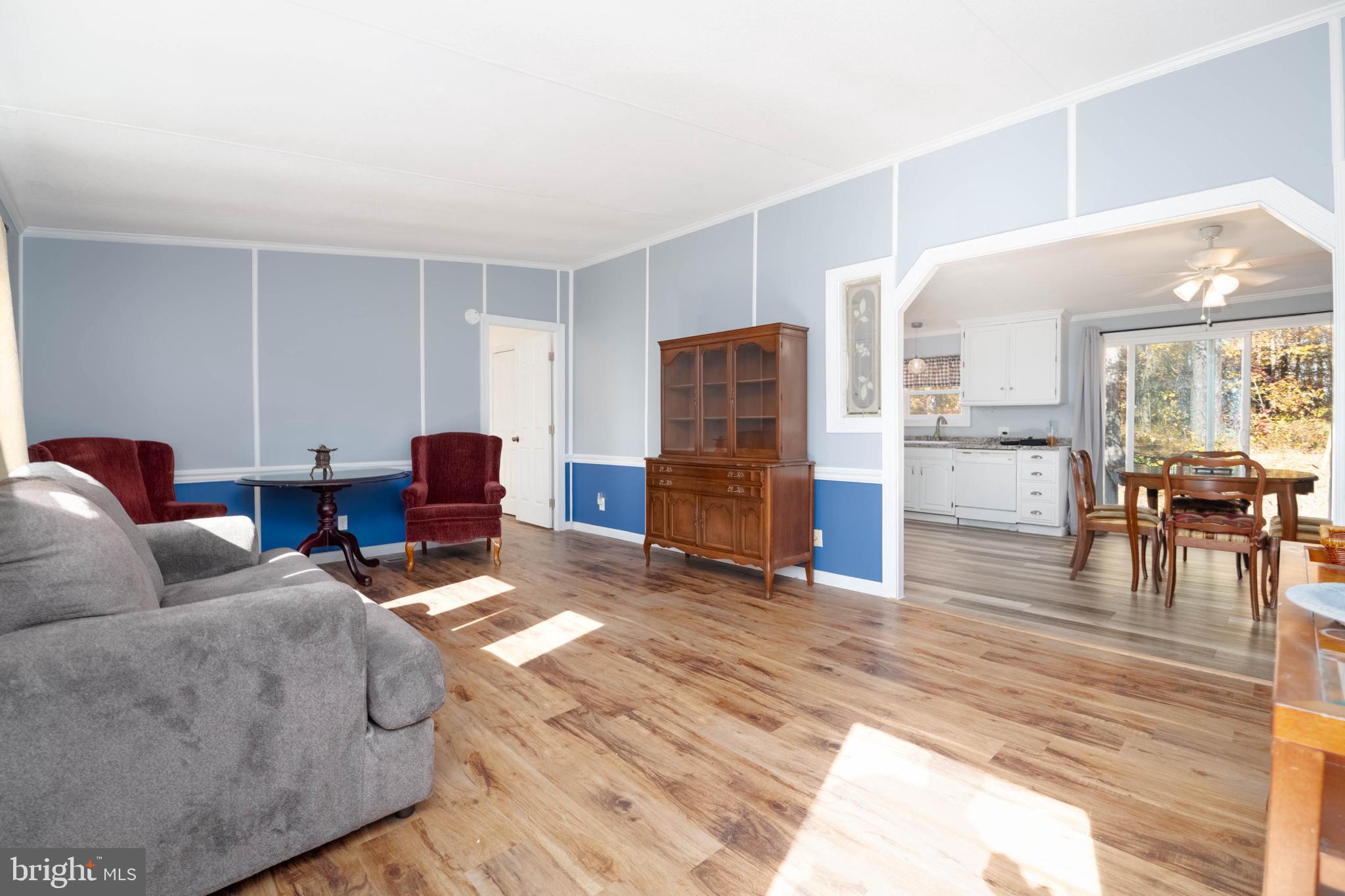 BUSH RIVER MANOR - Residential