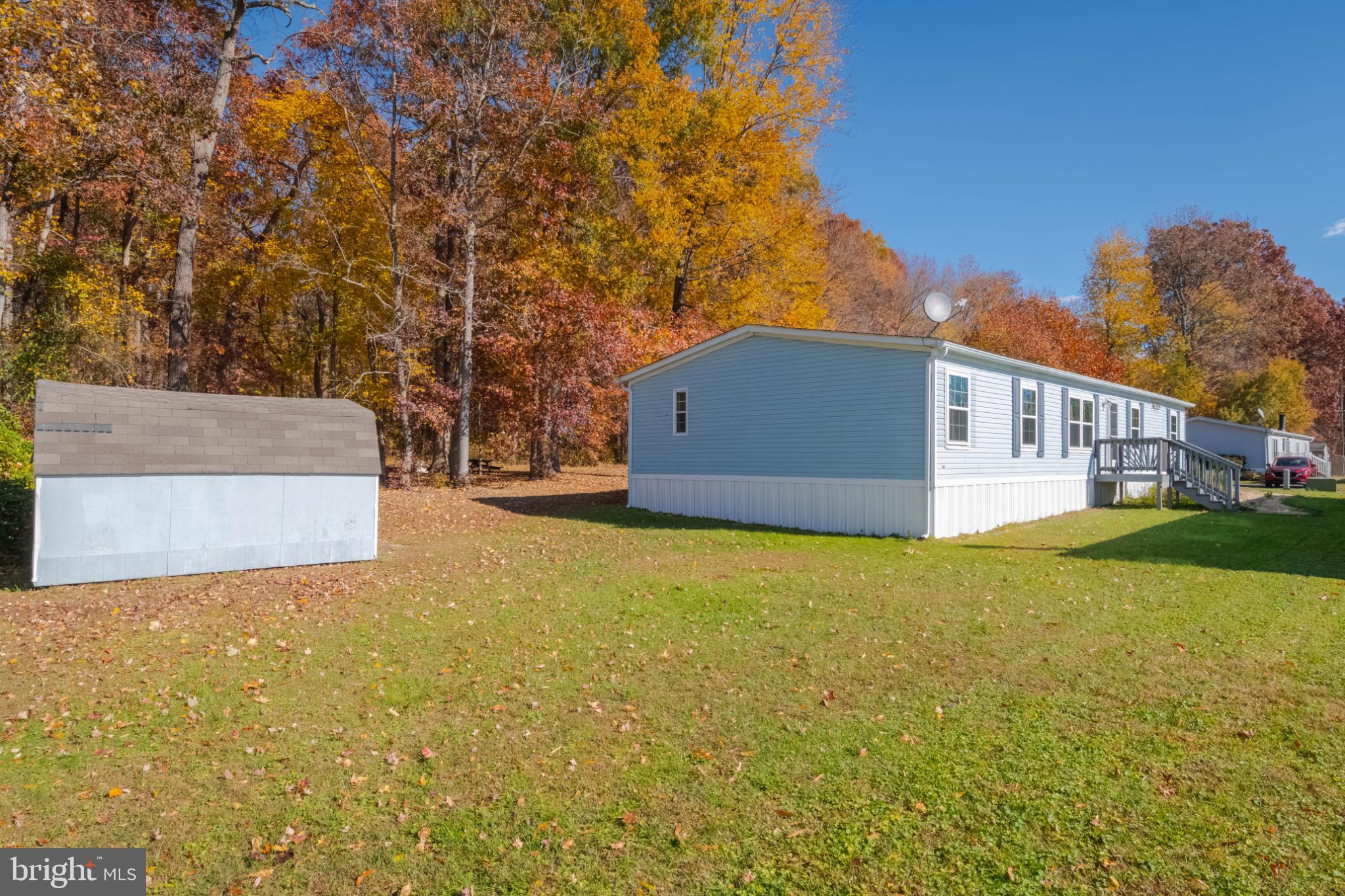 BUSH RIVER MANOR - Residential