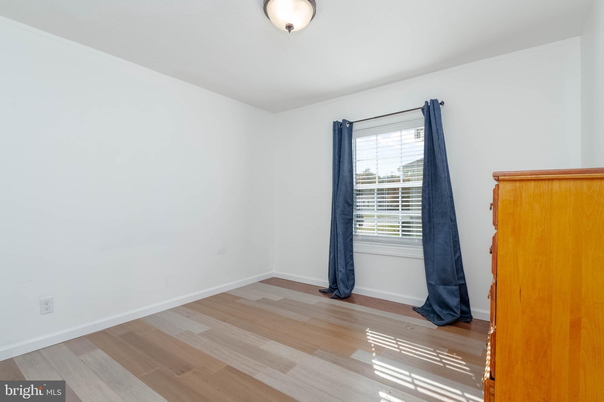 BUSH RIVER MANOR - Residential