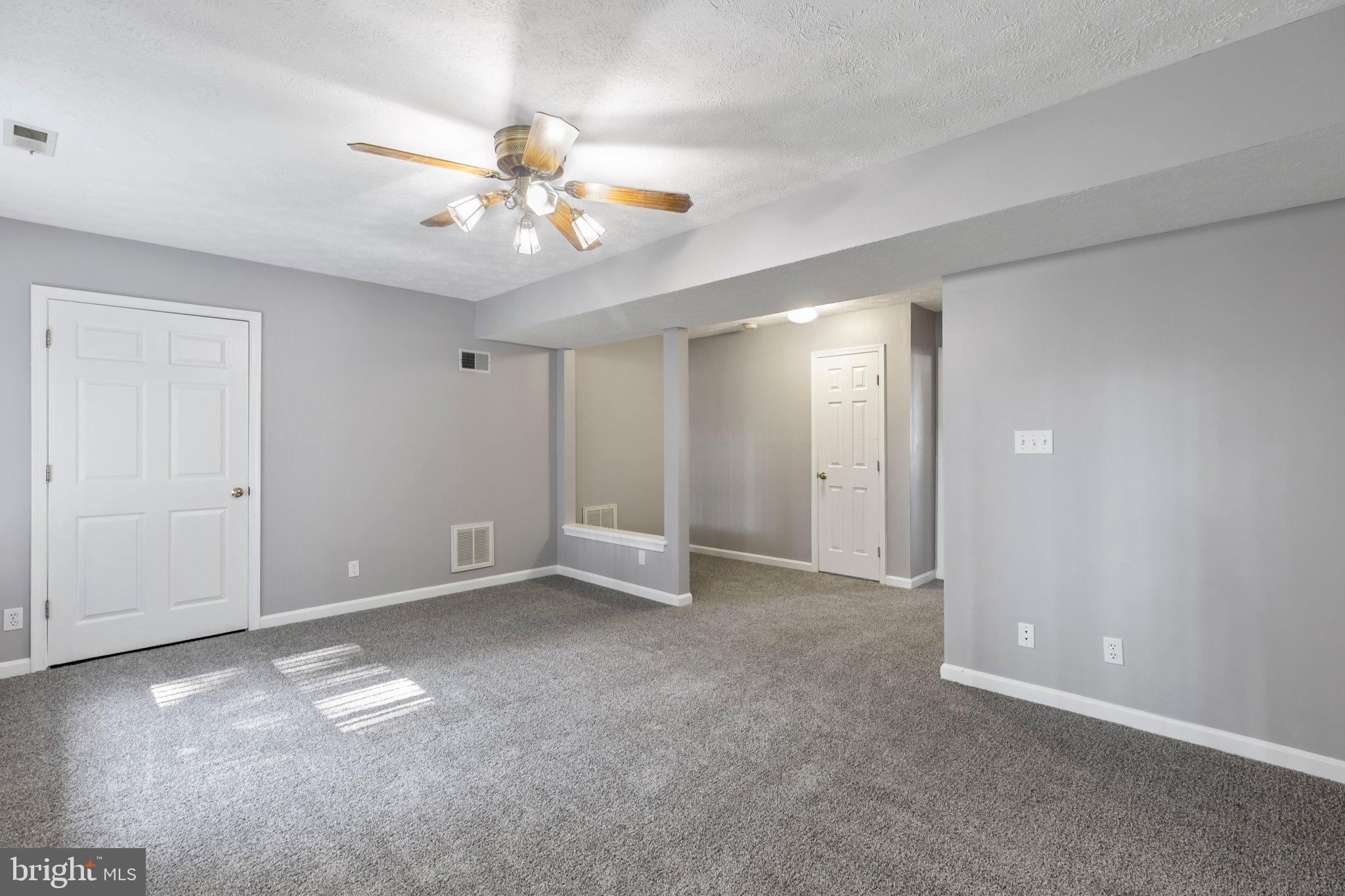 MAPLE GROVE - Residential