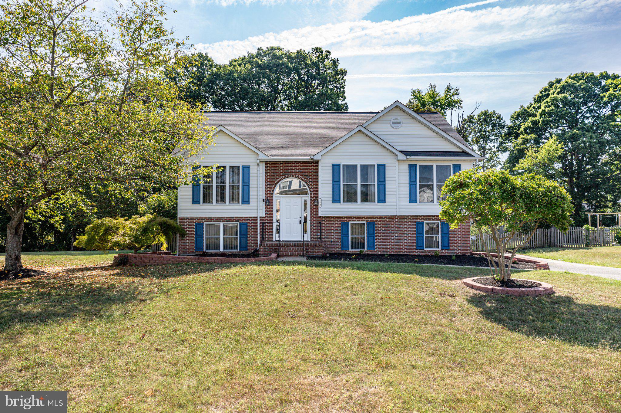 MAPLE GROVE - Residential