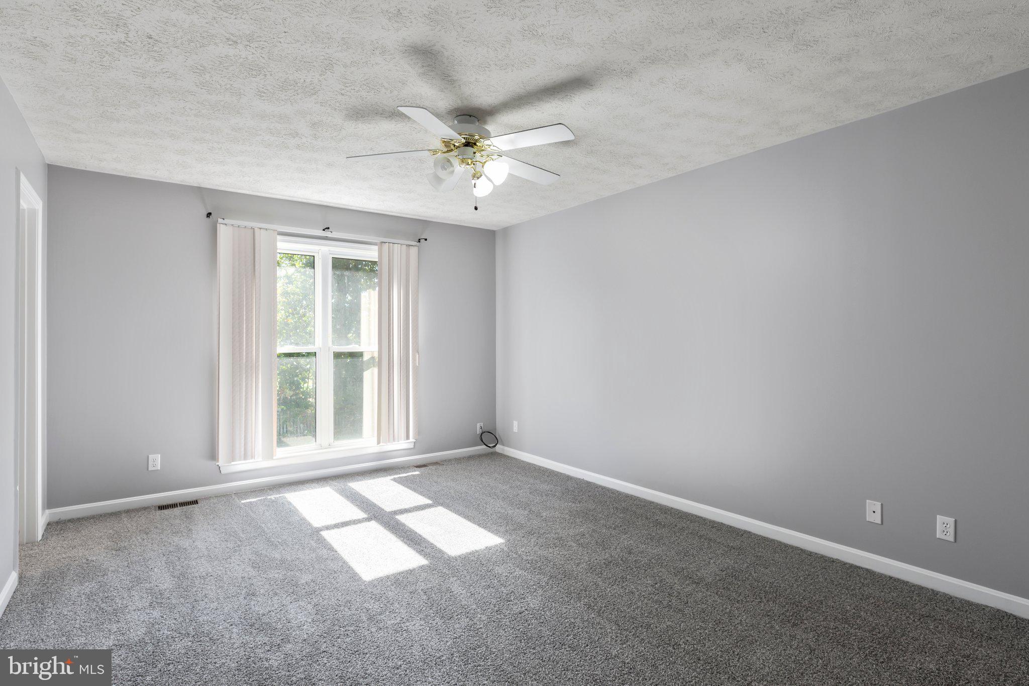 MAPLE GROVE - Residential