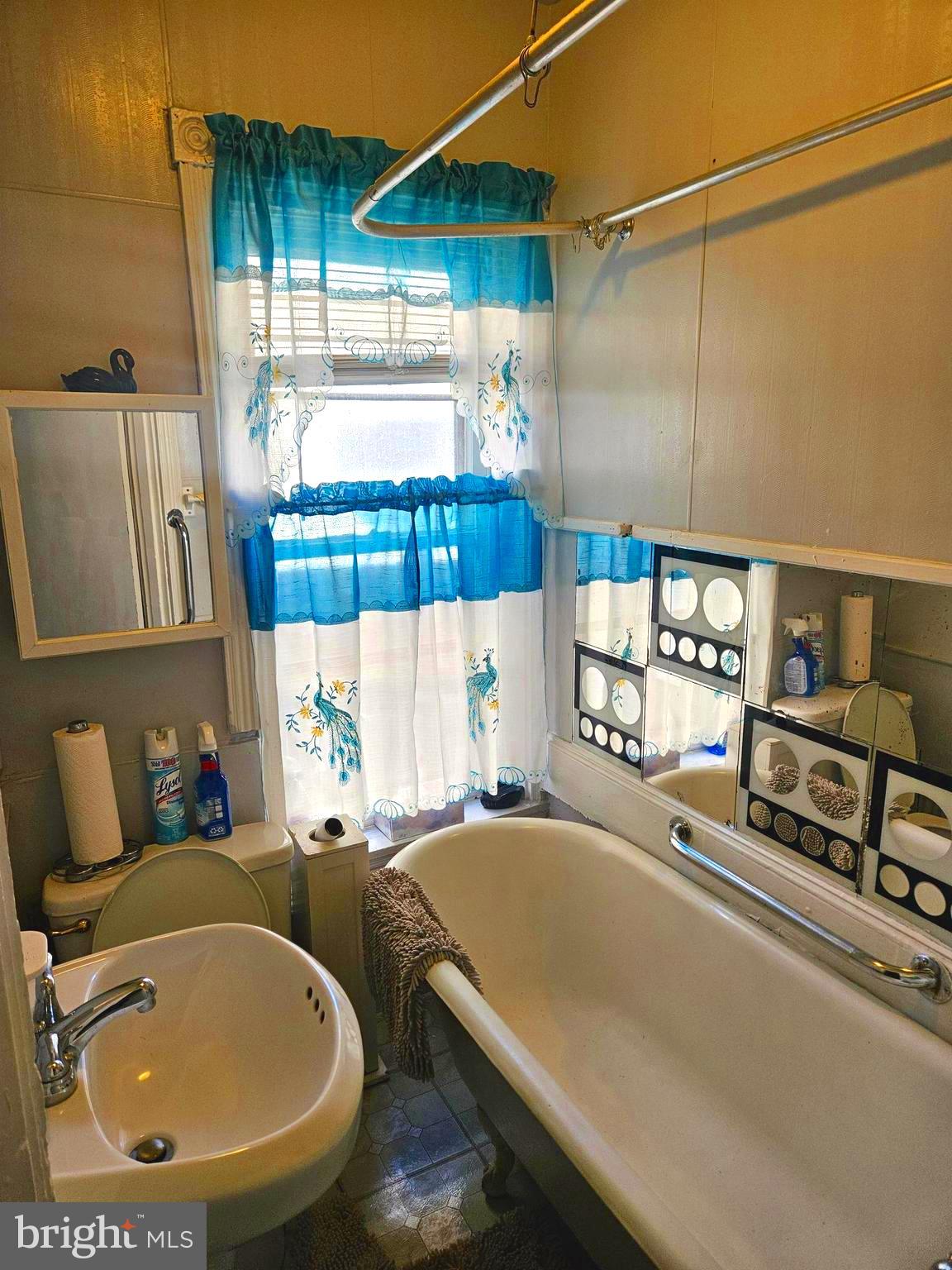 PHILADELPHIA (SOUTHWEST) - Residential