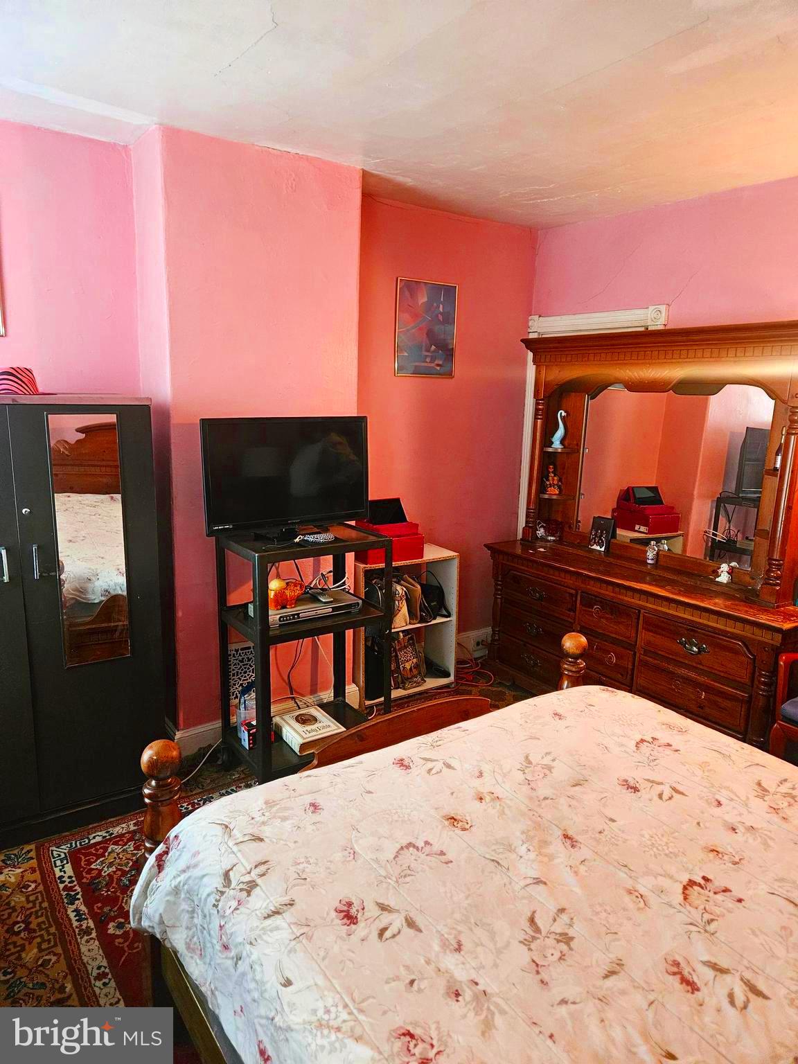 PHILADELPHIA (SOUTHWEST) - Residential