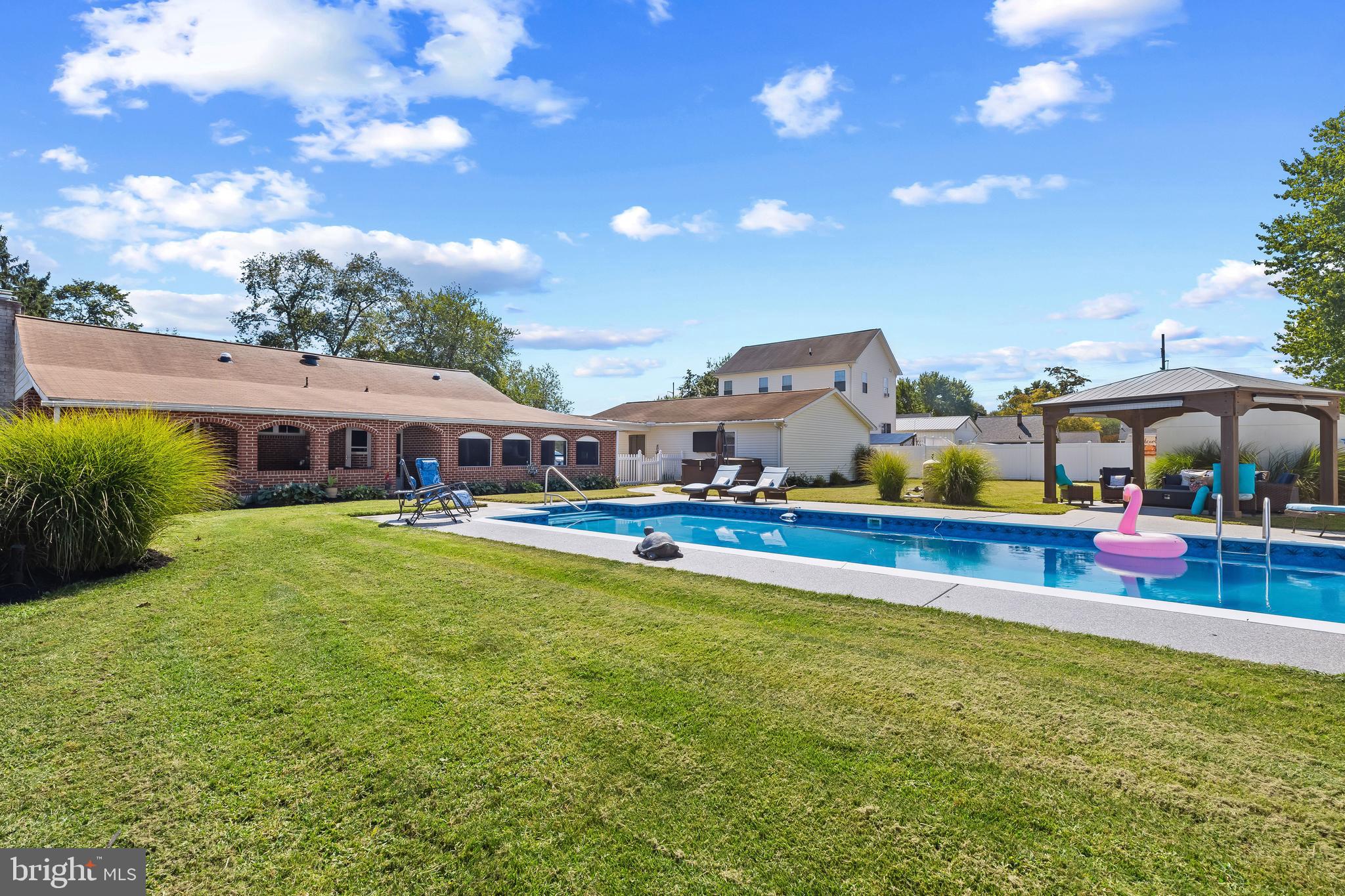GRANTLEIGH STATION - Residential