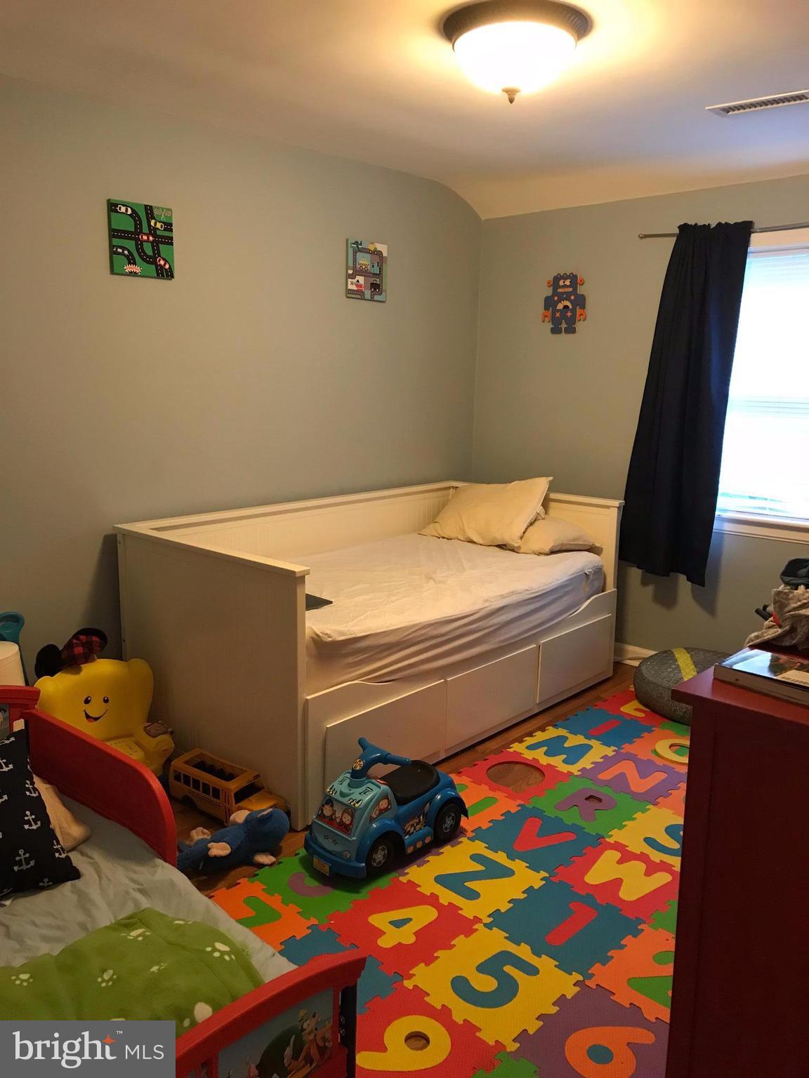 EDNOR GARDENS HISTORIC DISTRICT - Residential Lease