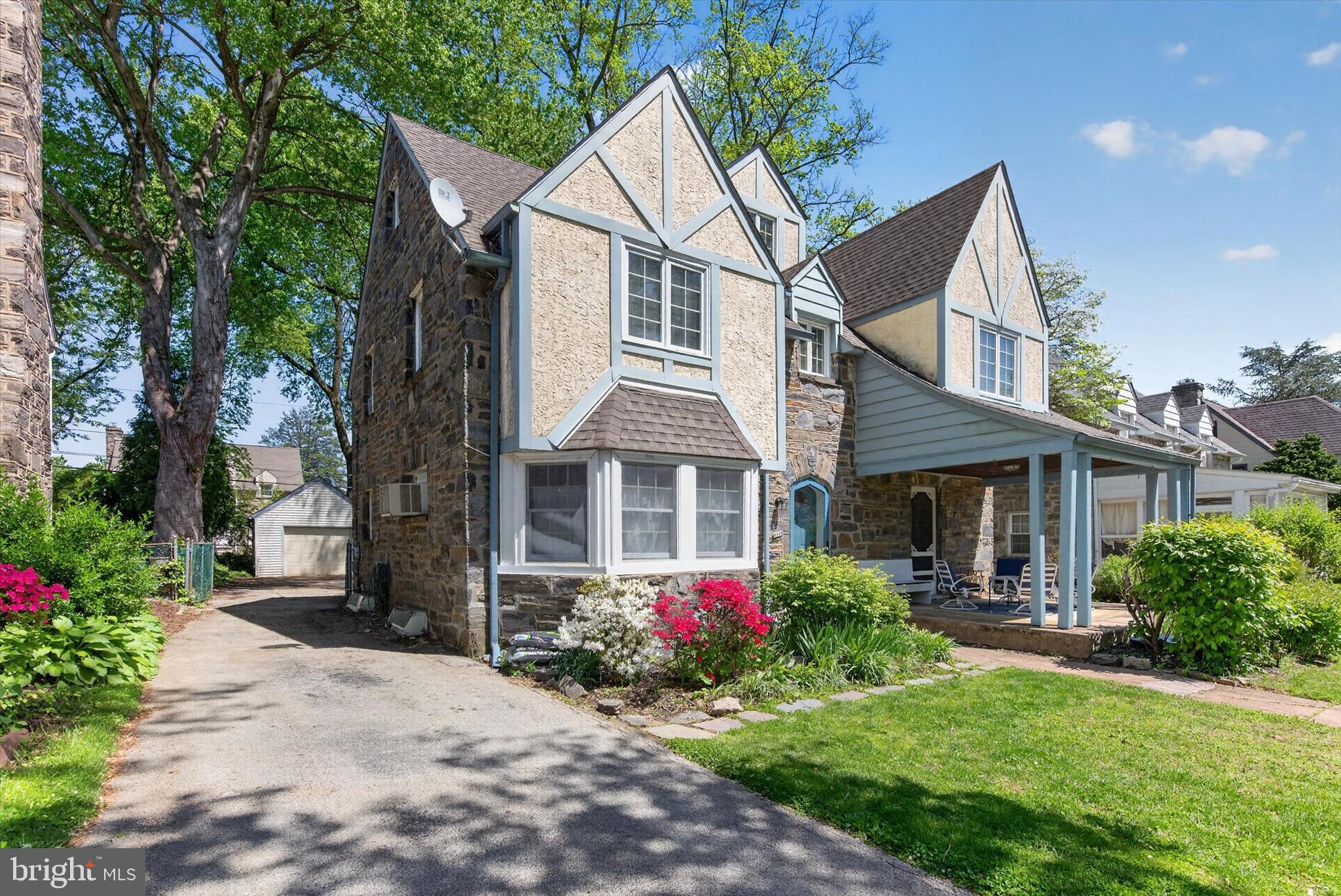 1113 DREXEL AVENUE
