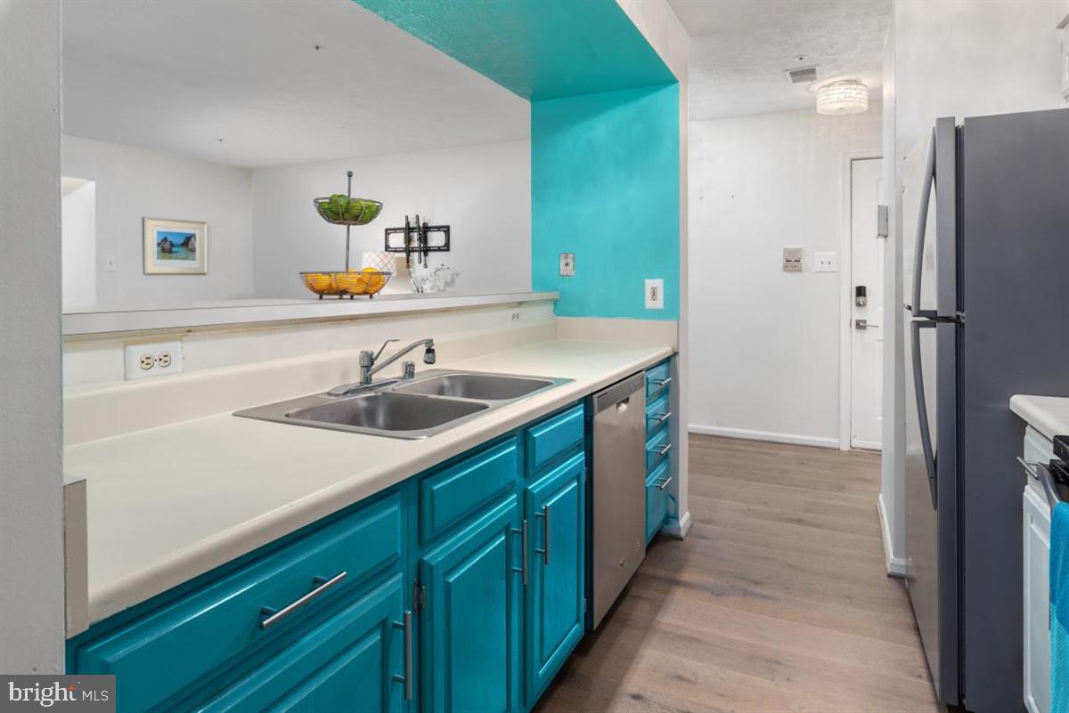 DEEP CREEK COMMONS - Residential