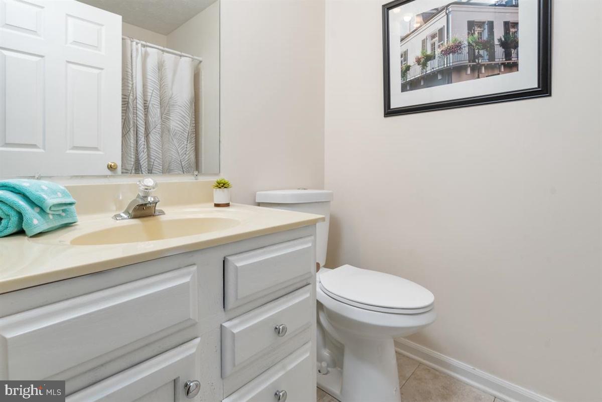 DEEP CREEK COMMONS - Residential