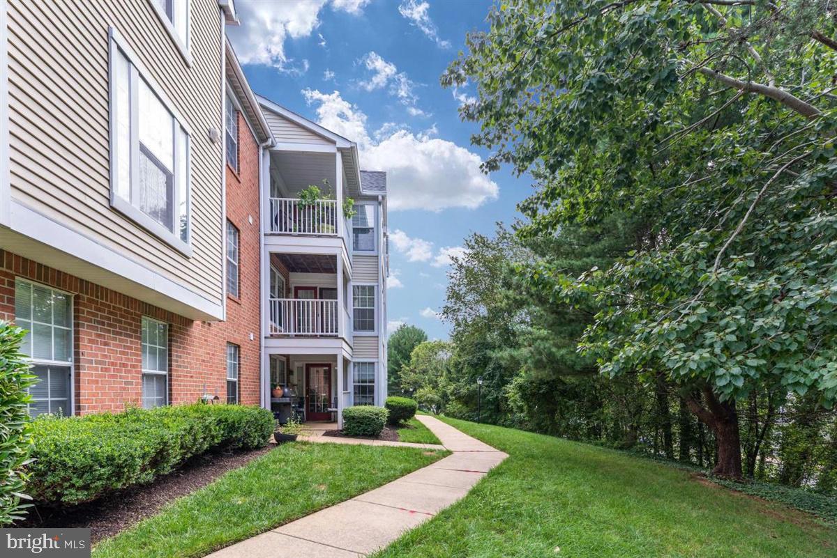 DEEP CREEK COMMONS - Residential