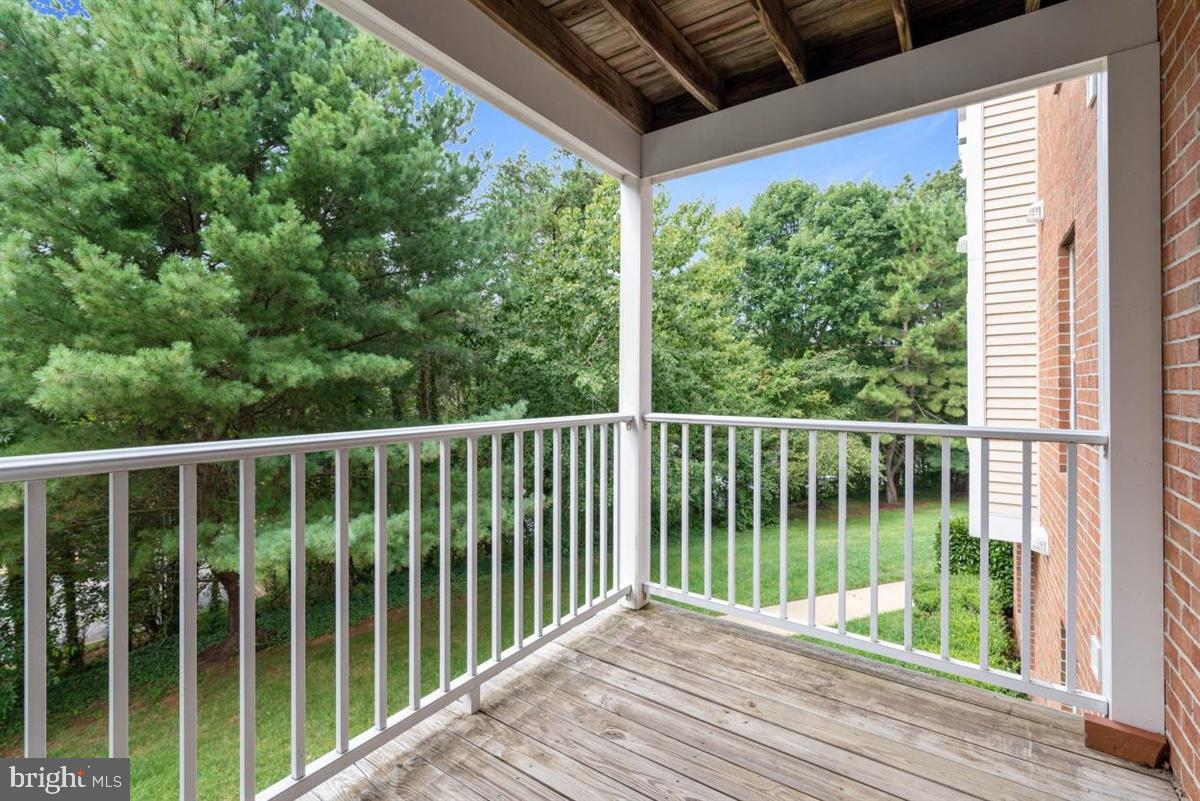 DEEP CREEK COMMONS - Residential