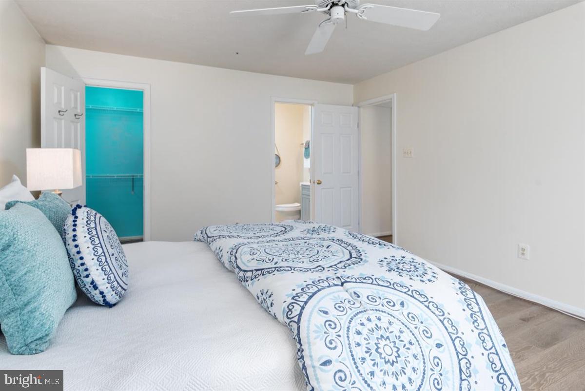 DEEP CREEK COMMONS - Residential