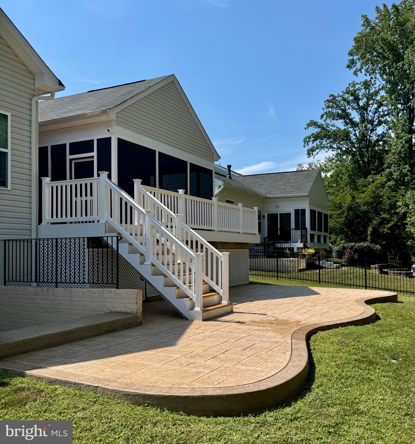 BROOKSIDE - Residential