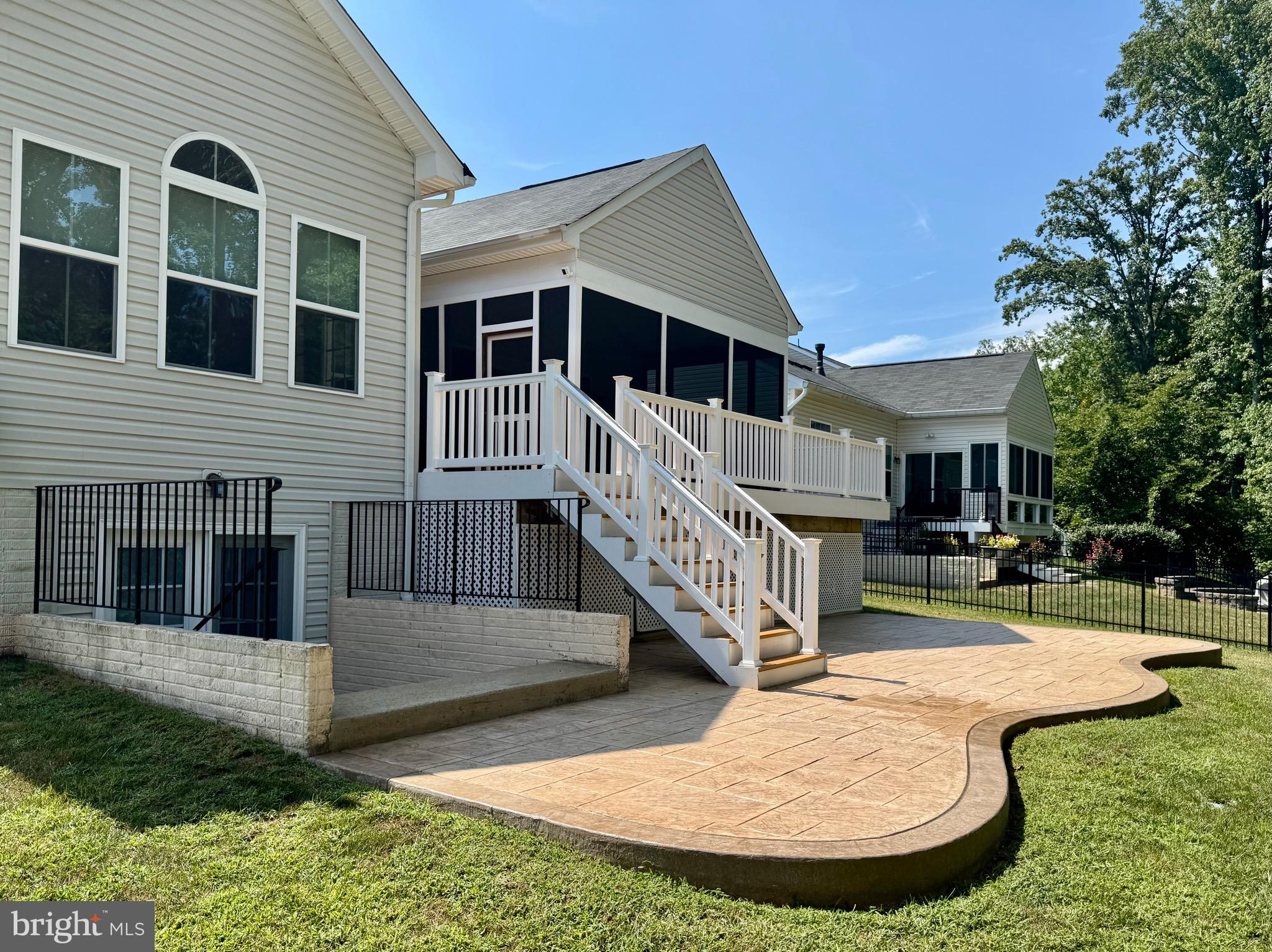 BROOKSIDE - Residential