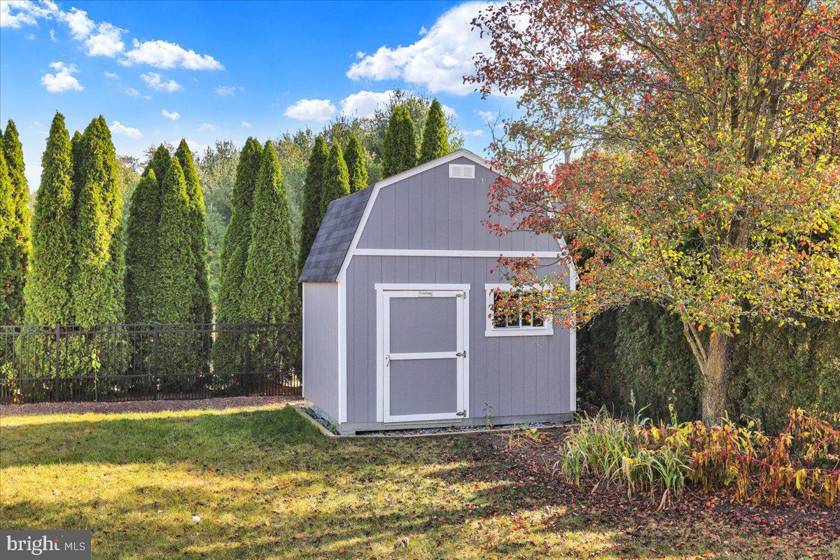 STONE GATE - Residential
