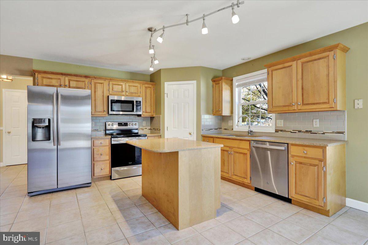 STONE GATE - Residential