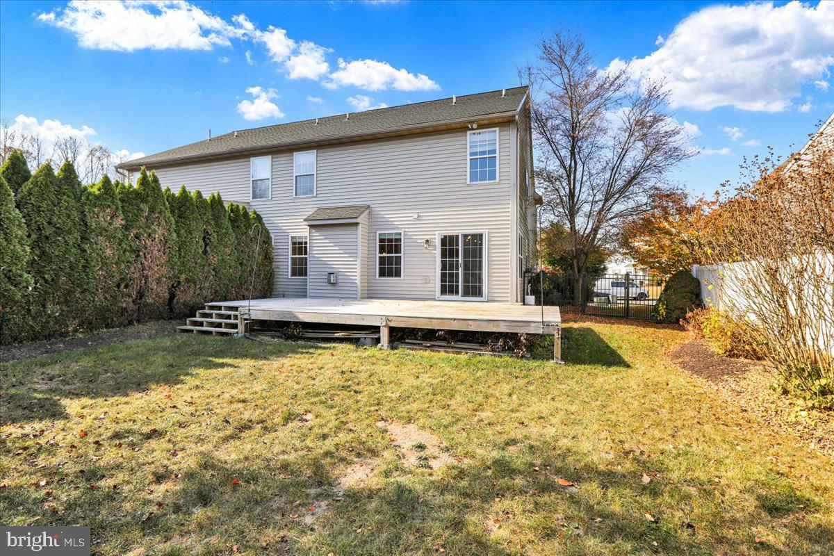 STONE GATE - Residential