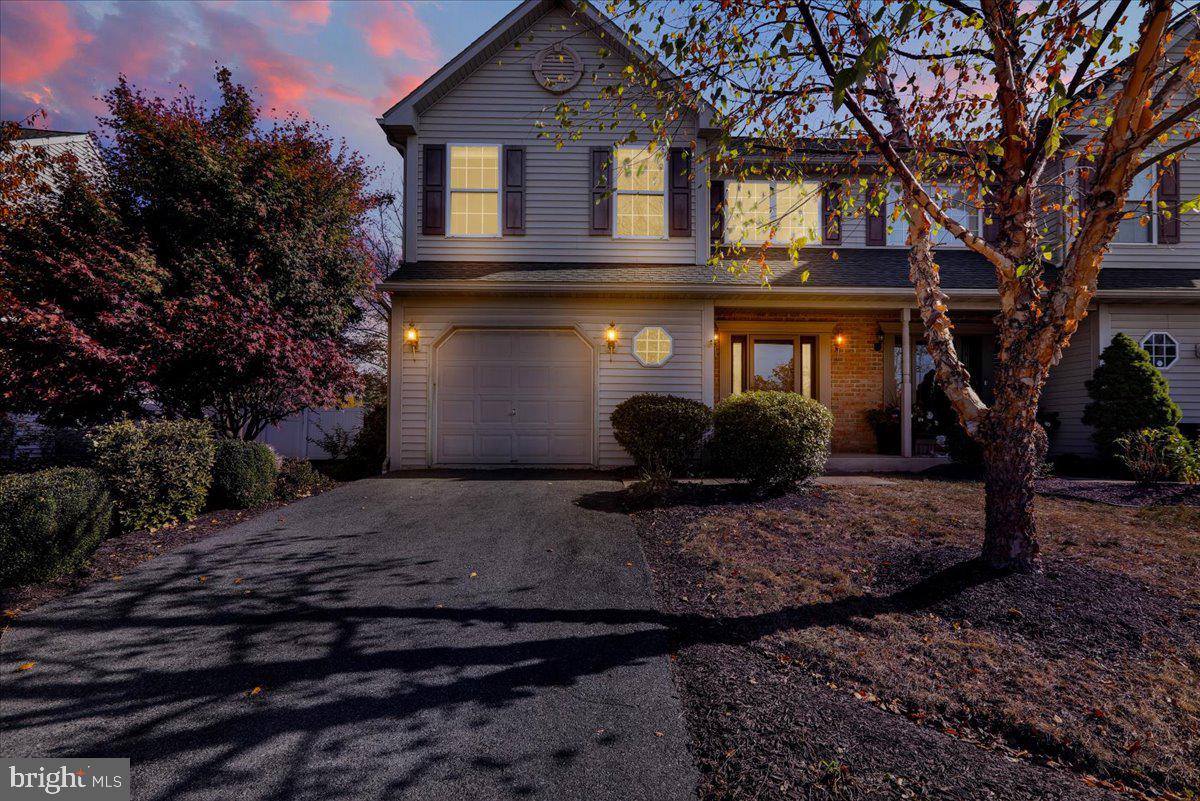 STONE GATE - Residential