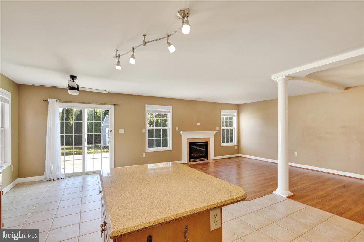 STONE GATE - Residential