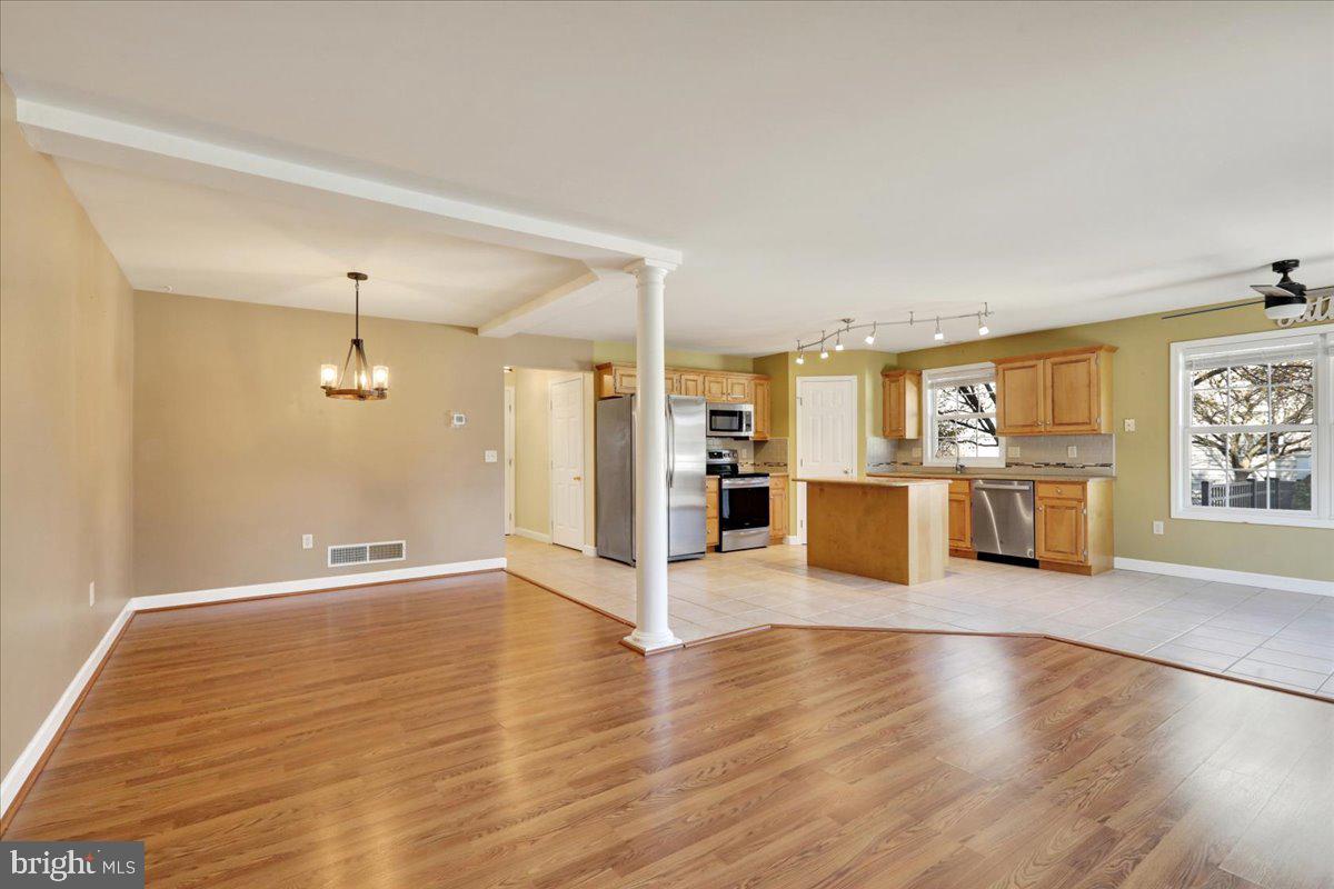 STONE GATE - Residential