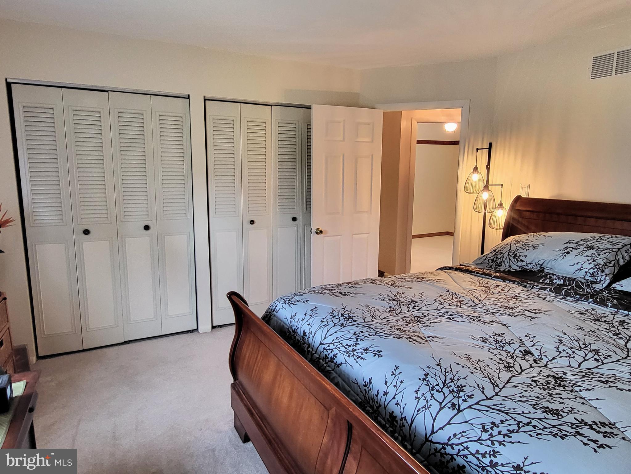 LORANE ORCHARD - Residential