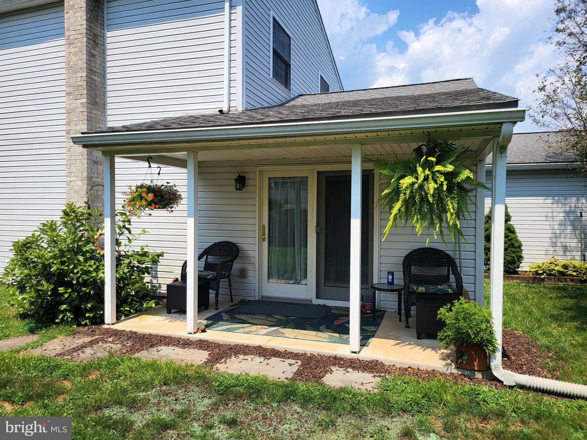 LORANE ORCHARD - Residential