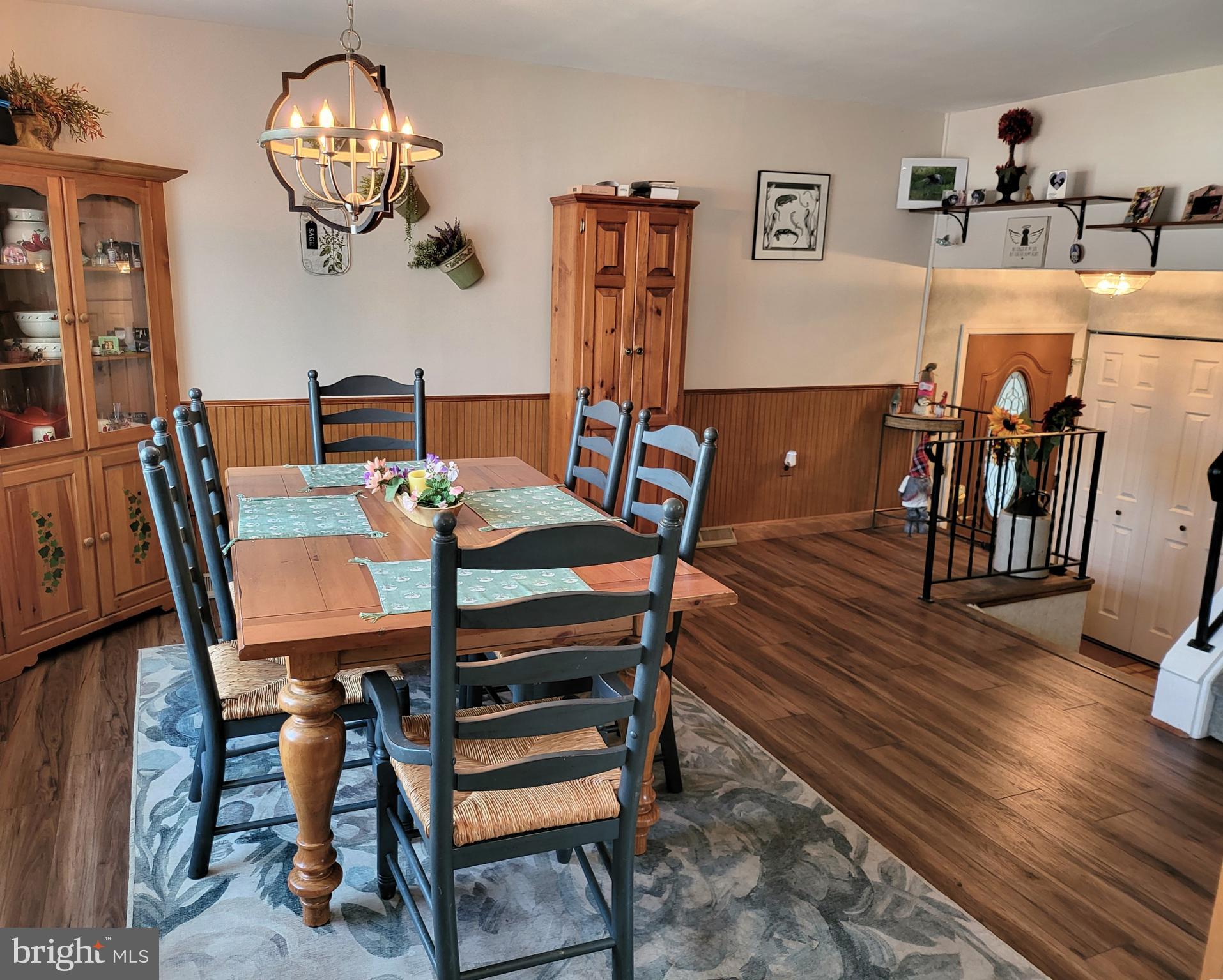 LORANE ORCHARD - Residential