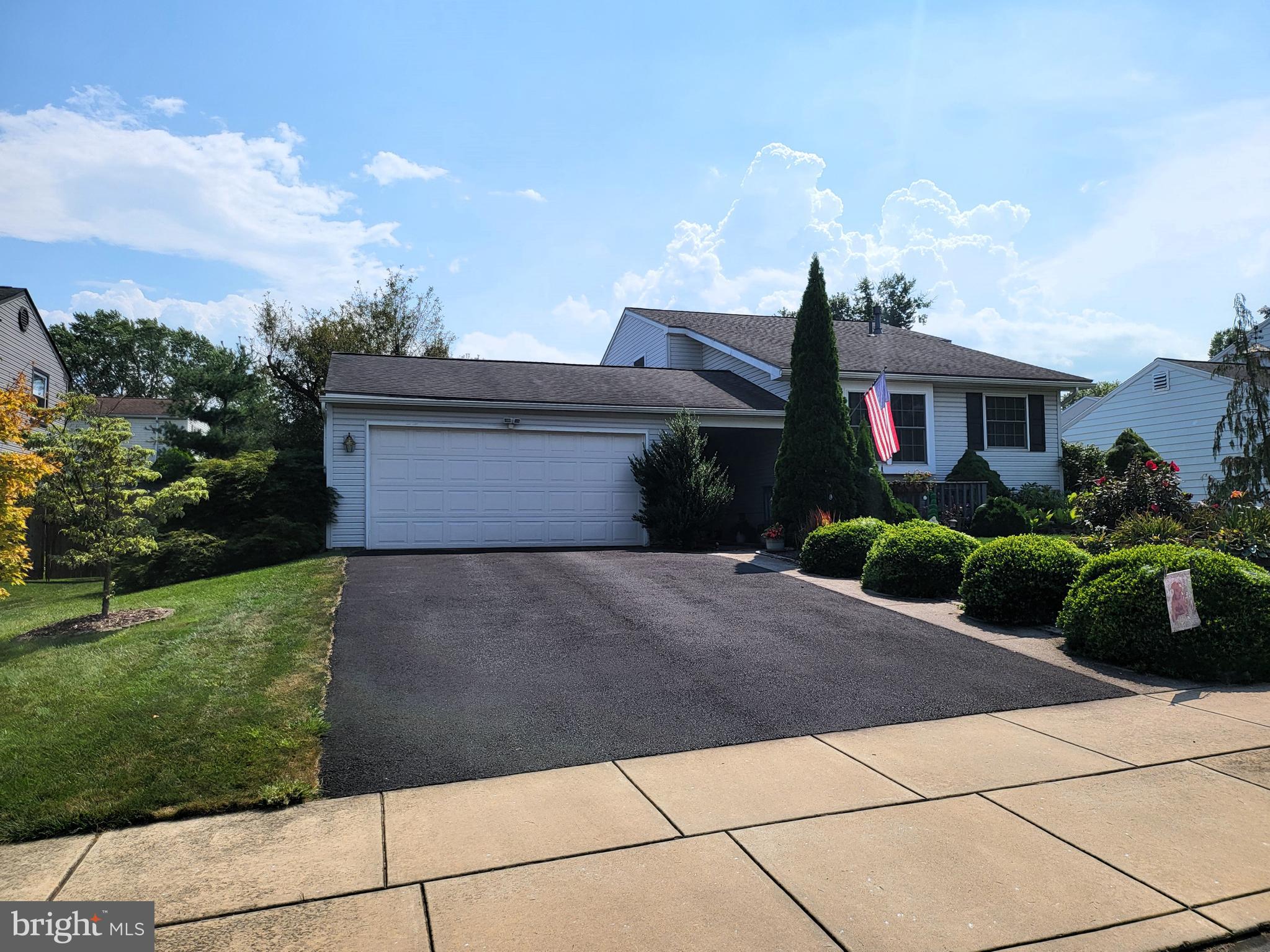 LORANE ORCHARD - Residential