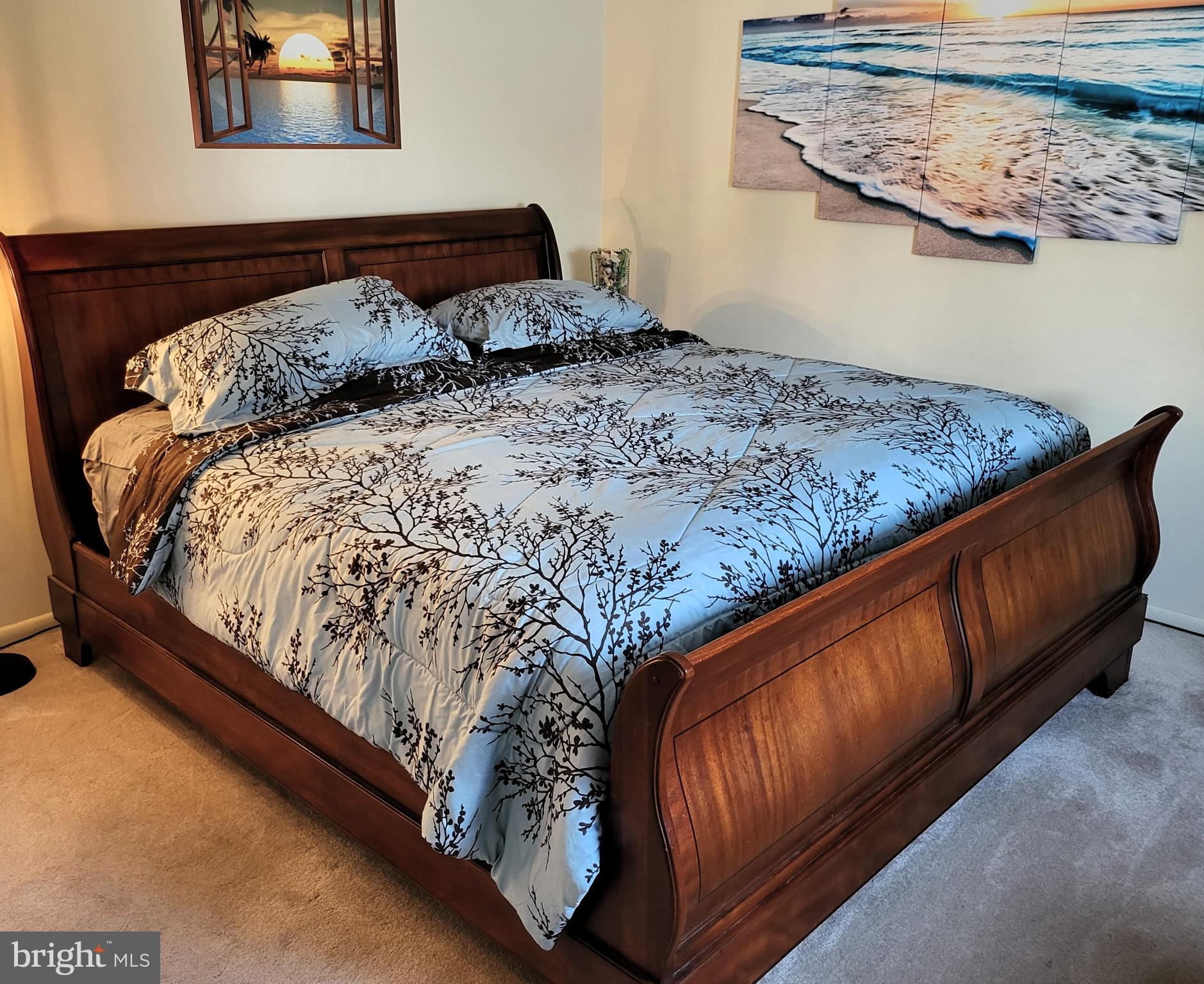 LORANE ORCHARD - Residential