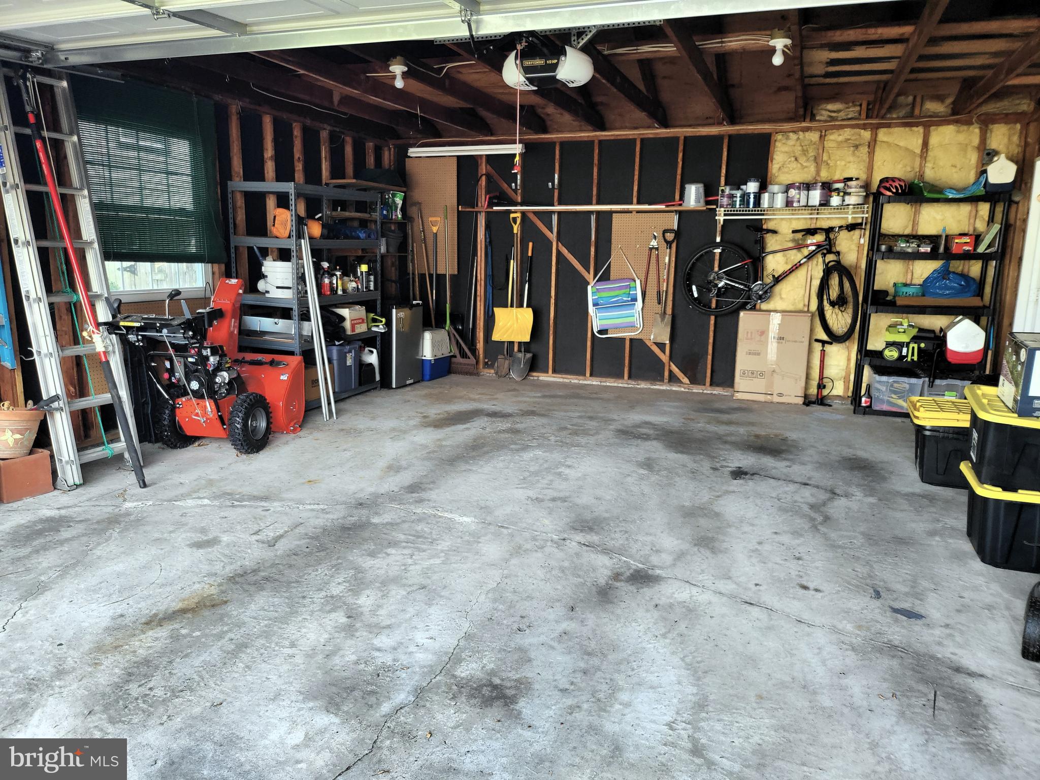 LORANE ORCHARD - Residential