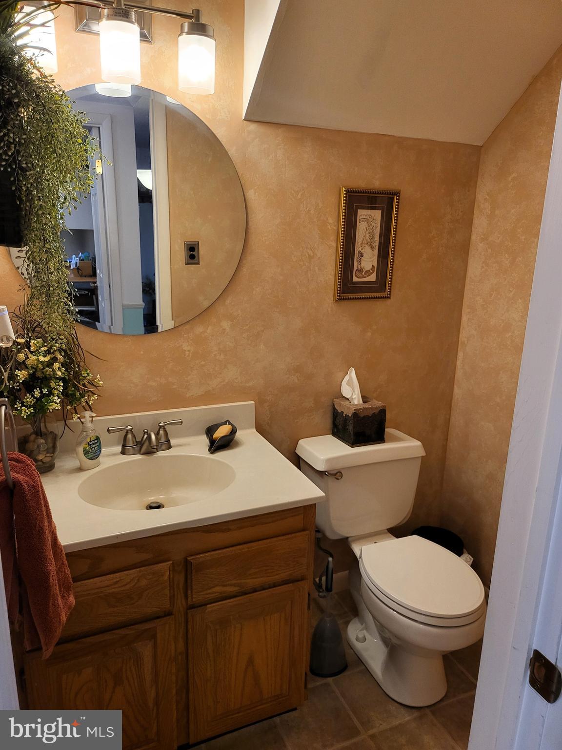 LORANE ORCHARD - Residential