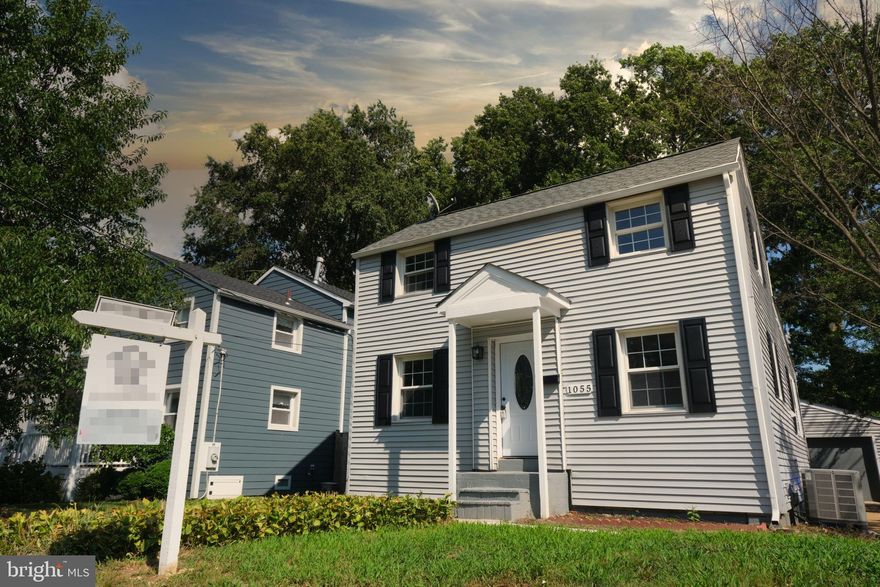 **Move in date on/around June 15 for 12-24 month lease** Remodeled and updated home in great Arlington location! Bright and open floorplan.  Features beautiful kitchen with new white cabinets, tile backsplash, stone counters and stainless steel appliances.  All new flooring. Main level with living room, family room, and large bedroom with full bathroom.  Laundry on main level. Main level walks out to private back yard. Upper level features two more huge bedrooms and a remodeled full bathroom. Tons of parking on long driveway and detached garage. Garage also features storage/ workshop area. Great location with easy access to shopping, dining, transportation and entertainment.  Close to bus stops, 395, Pentagon, Columbia Pike, and Shirlington. Call today for more information or to schedule a viewing.