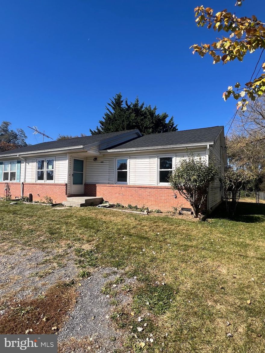 Welcome to this completely renovated duplex unit in Winchester. Excellent location for commuters are shopping in the area. This 3 Bedroom 2 Bath home has new flooring throughout, new paint. updated kitchen and much more. Large backyard completely fenced in! Pets are welcome, there are certain breed restrictions for dogs, $250 pet deposit per pet. Owner looking for at least 3x rent as total monthly income, everyone 18+ must fill out an application. $20 Application fee per person. Anticipating Mid Jan availability. Great Opportunity so reach out today!