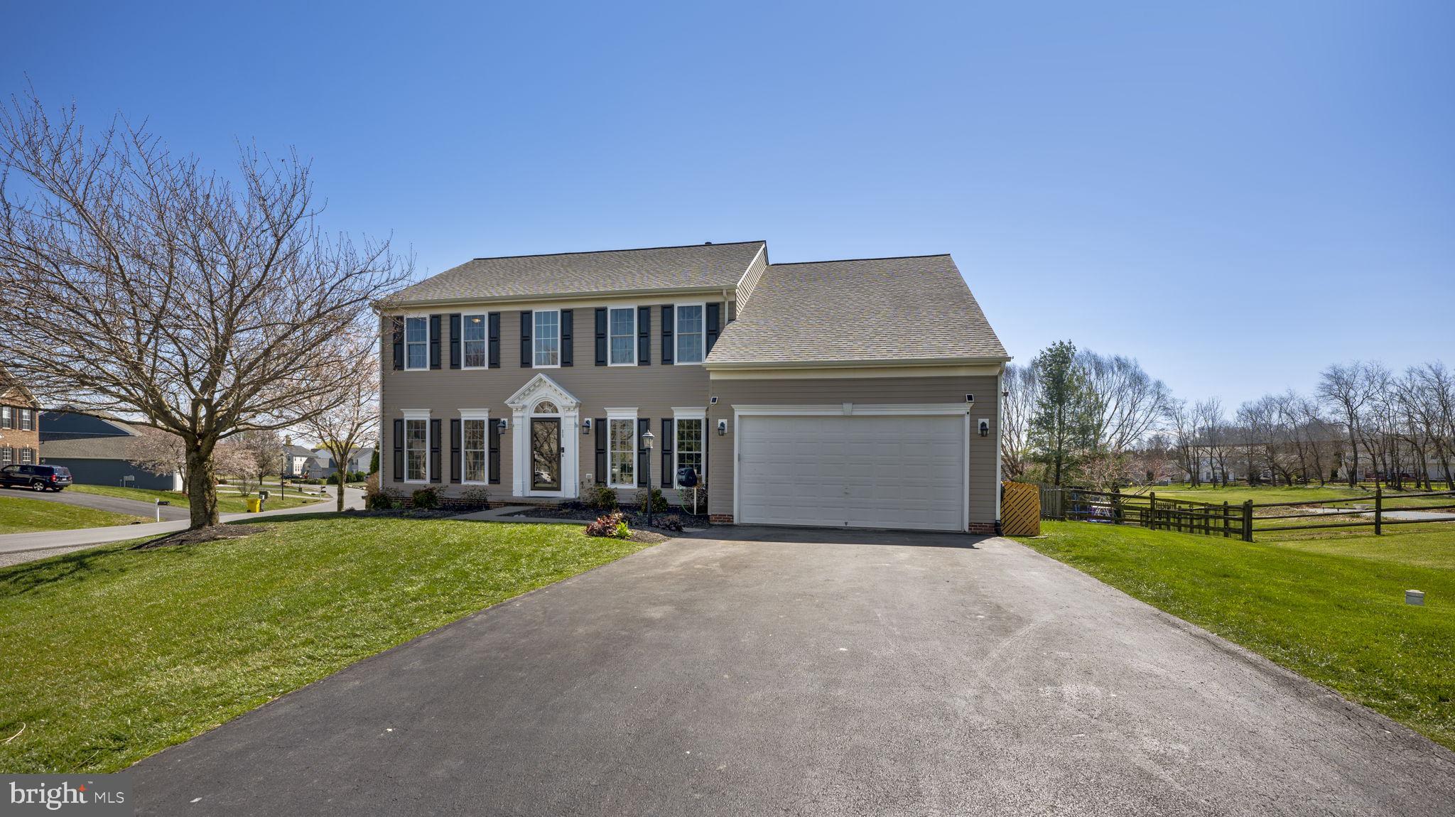 LOCUST HILL - Residential